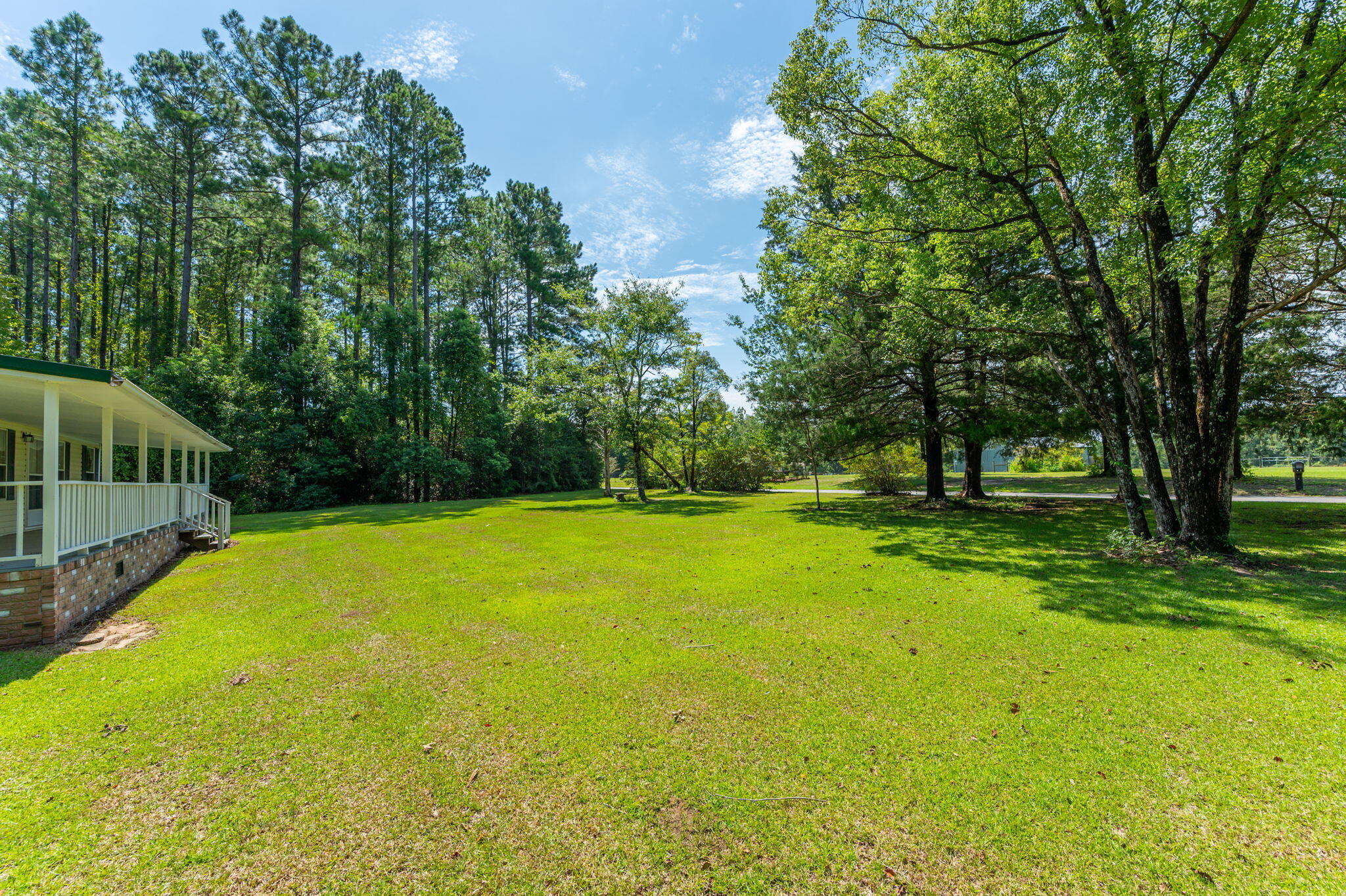 6423 Old River Road Baker FL 32531