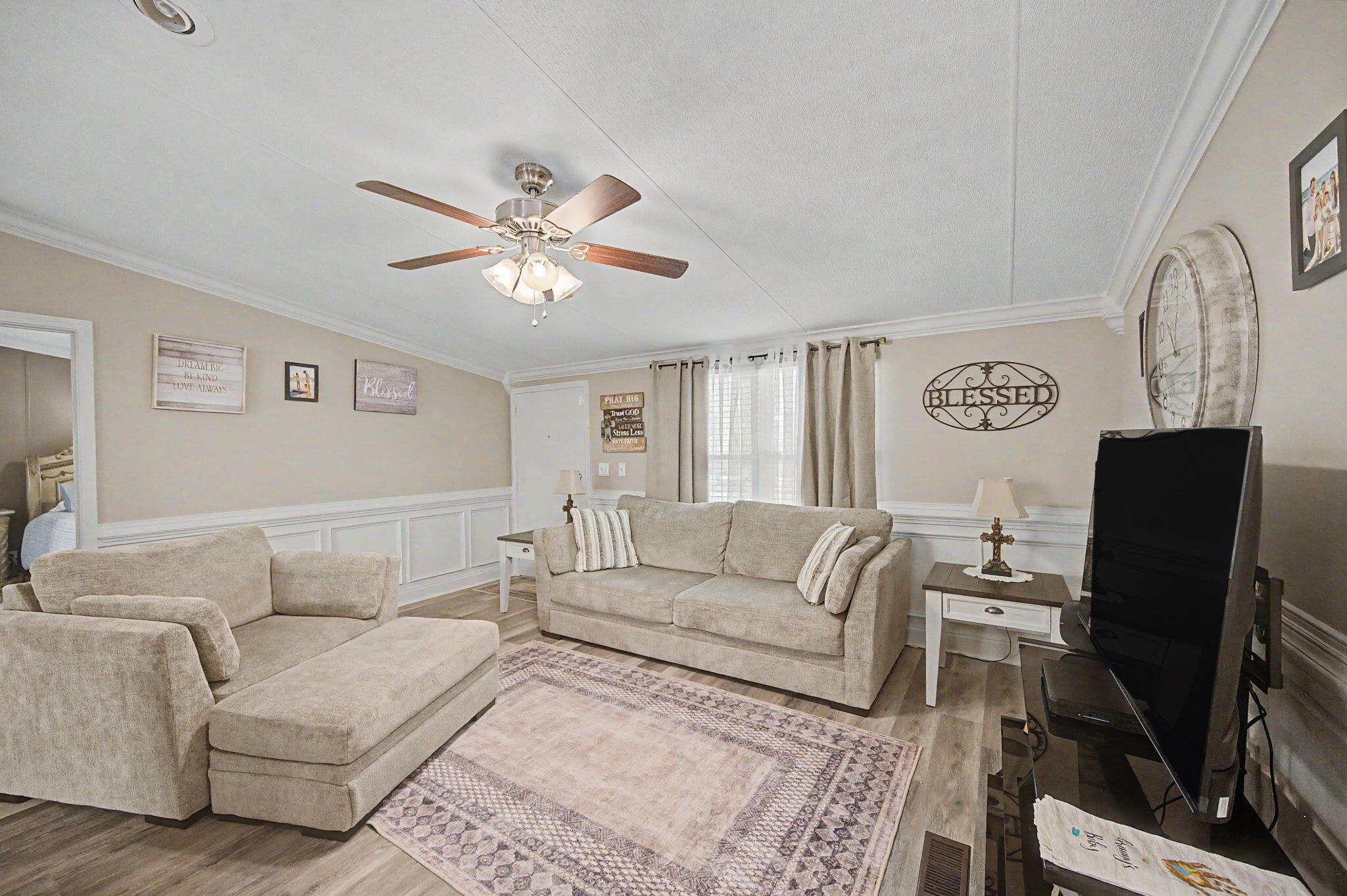 6423 Old River Road Baker FL 32531