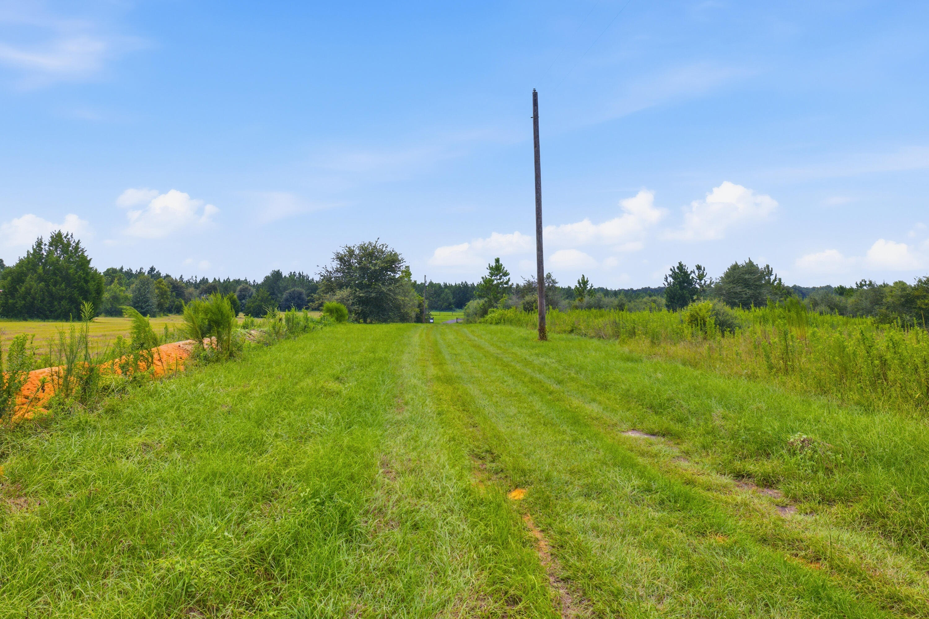 4366 Cooper Lane Holt FL 32564