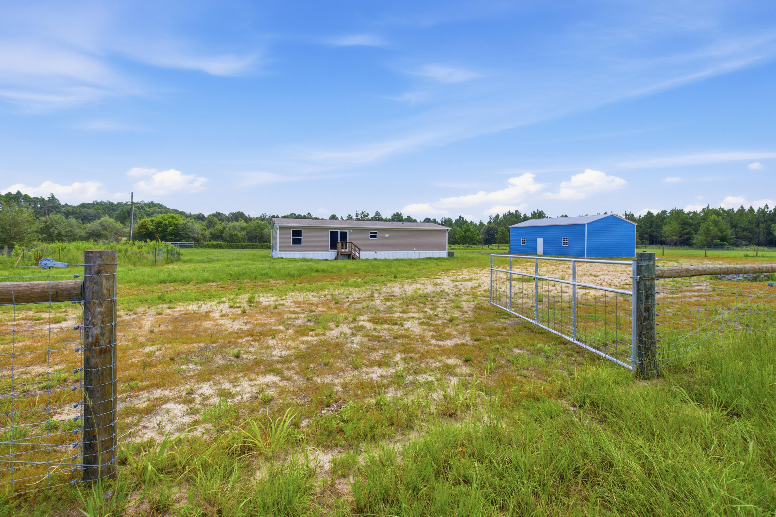 4366 Cooper Lane Holt FL 32564