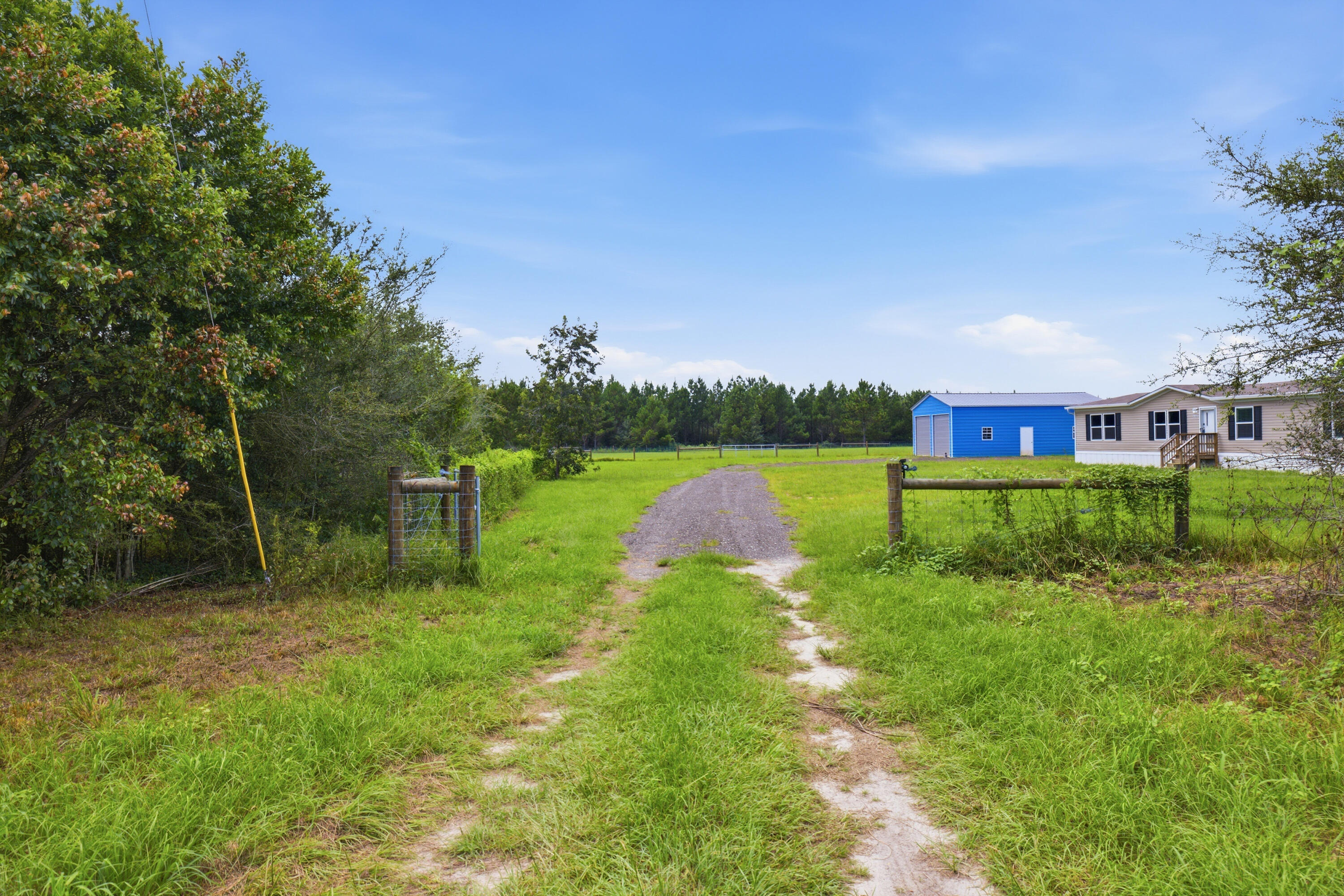 4366 Cooper Lane Holt FL 32564