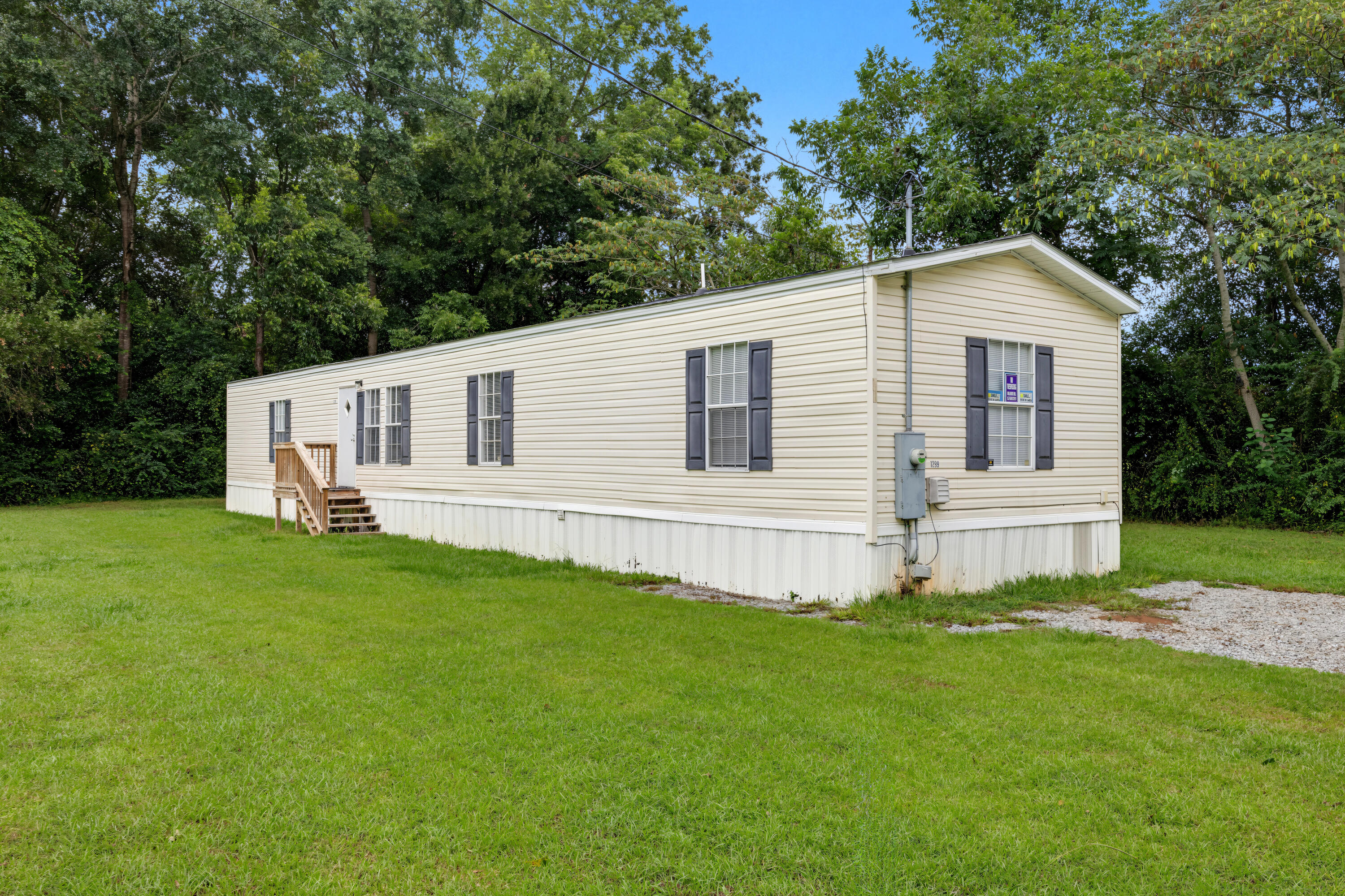 1299 Roosevelt Street Baker FL 32531