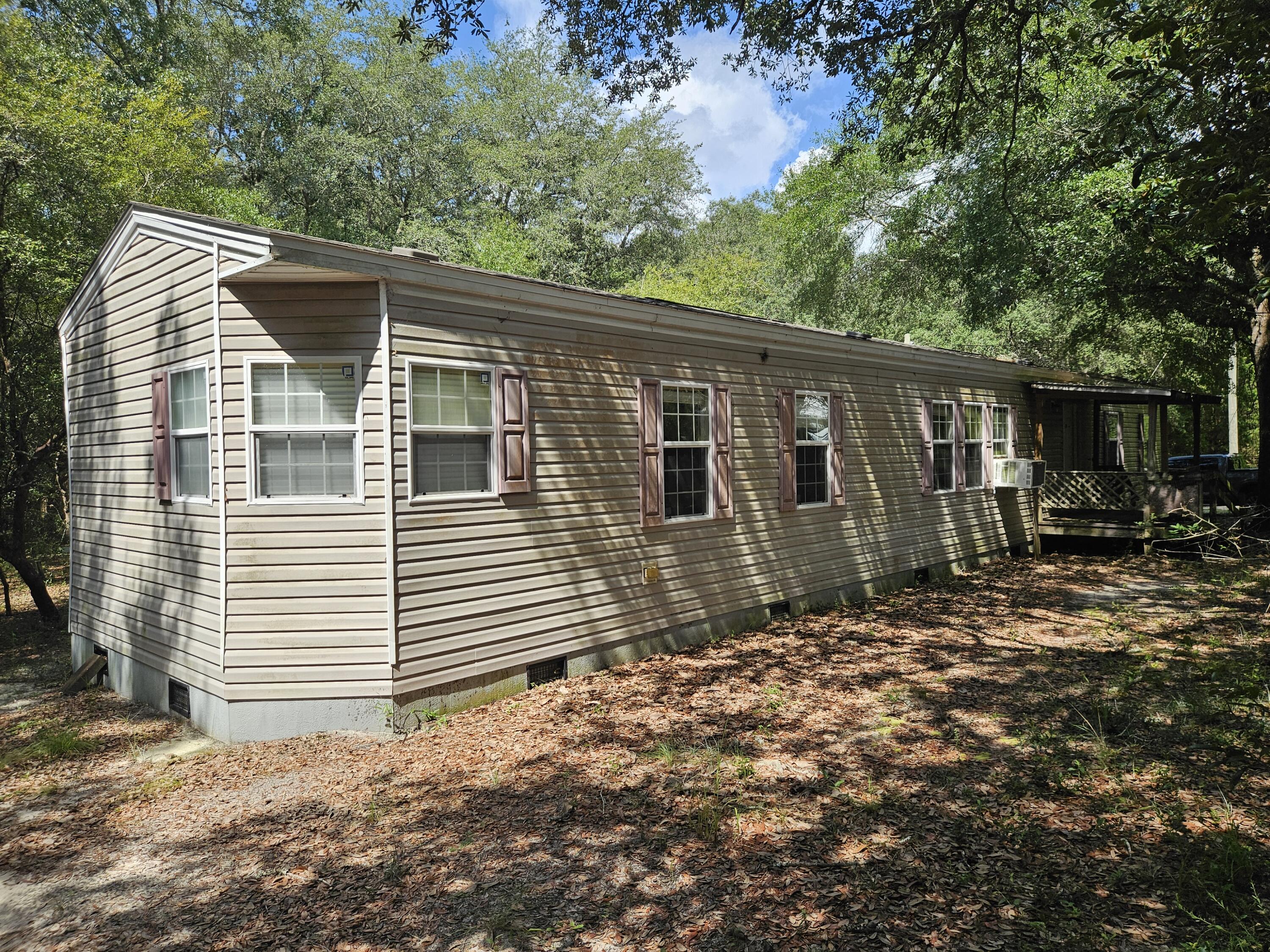 149 Nusom Drive Defuniak Springs FL 32433
