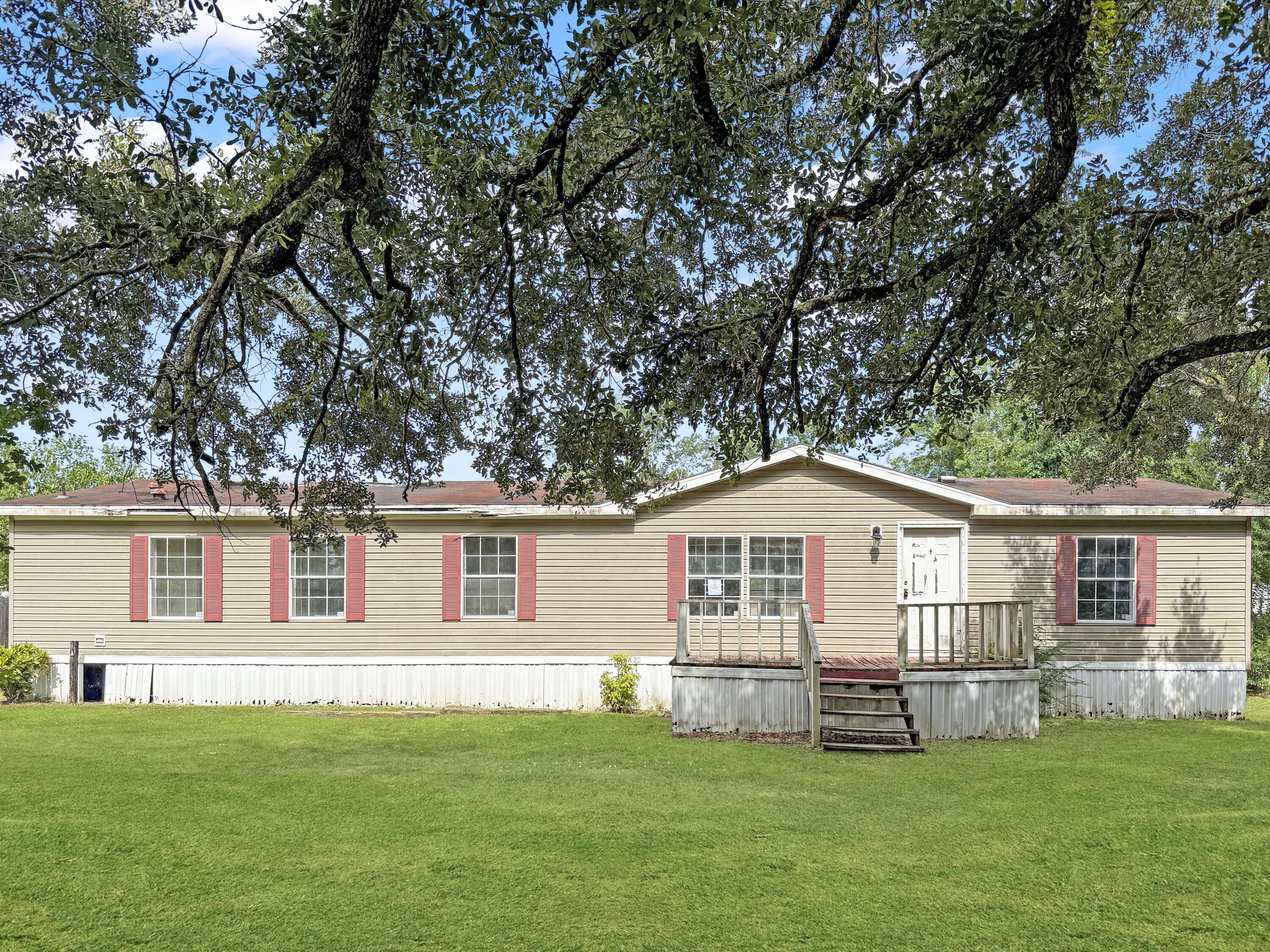 1894 W Kingsfield Road Cantonment FL 32533
