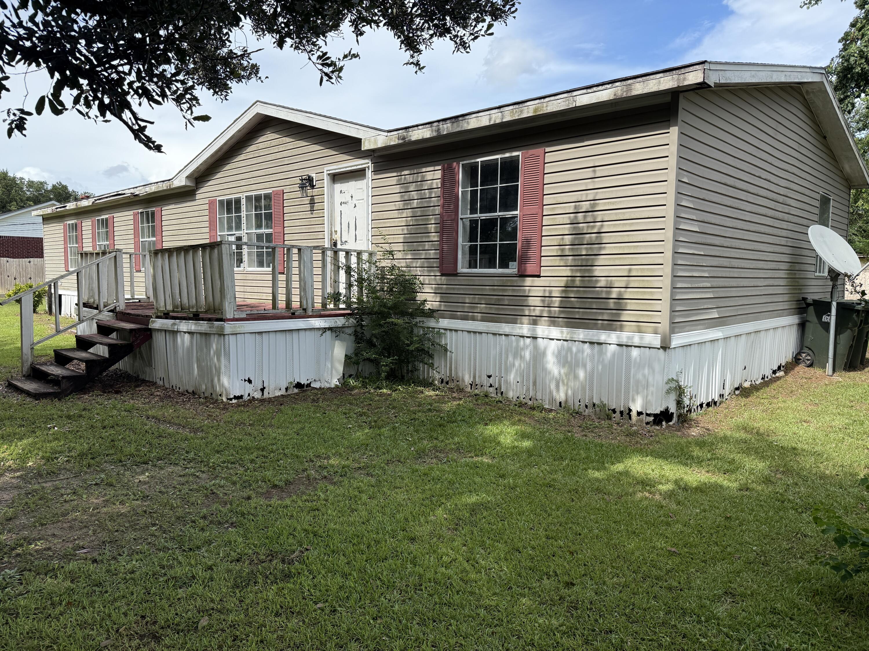 1894 W Kingsfield Road Cantonment FL 32533