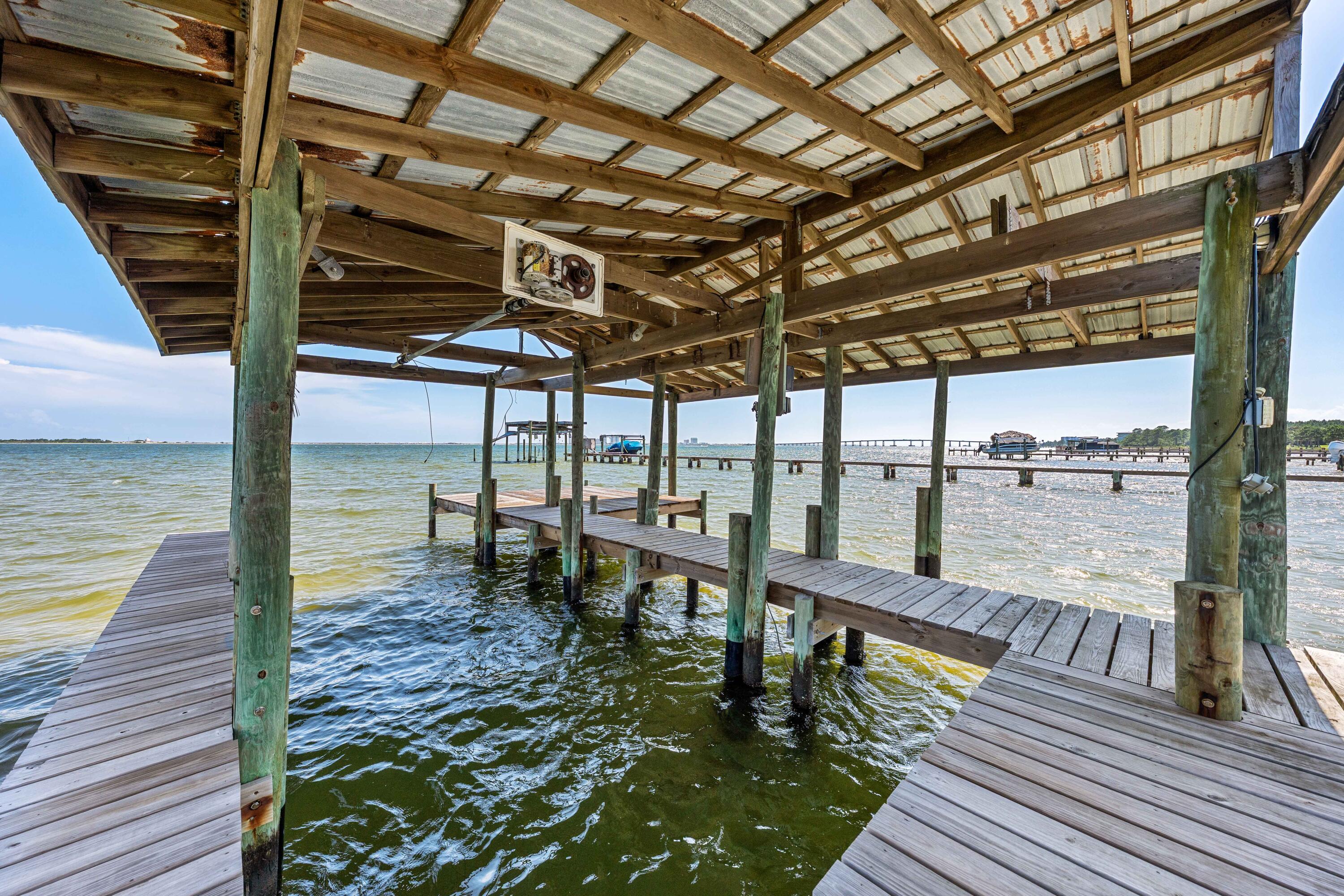 1901 Catamaran Drive Navarre FL 32566