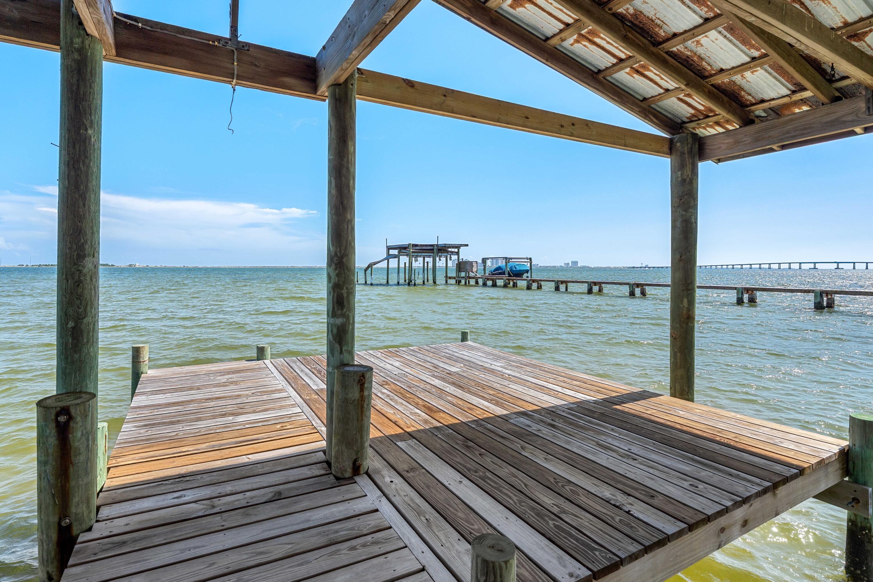 1901 Catamaran Drive Navarre FL 32566