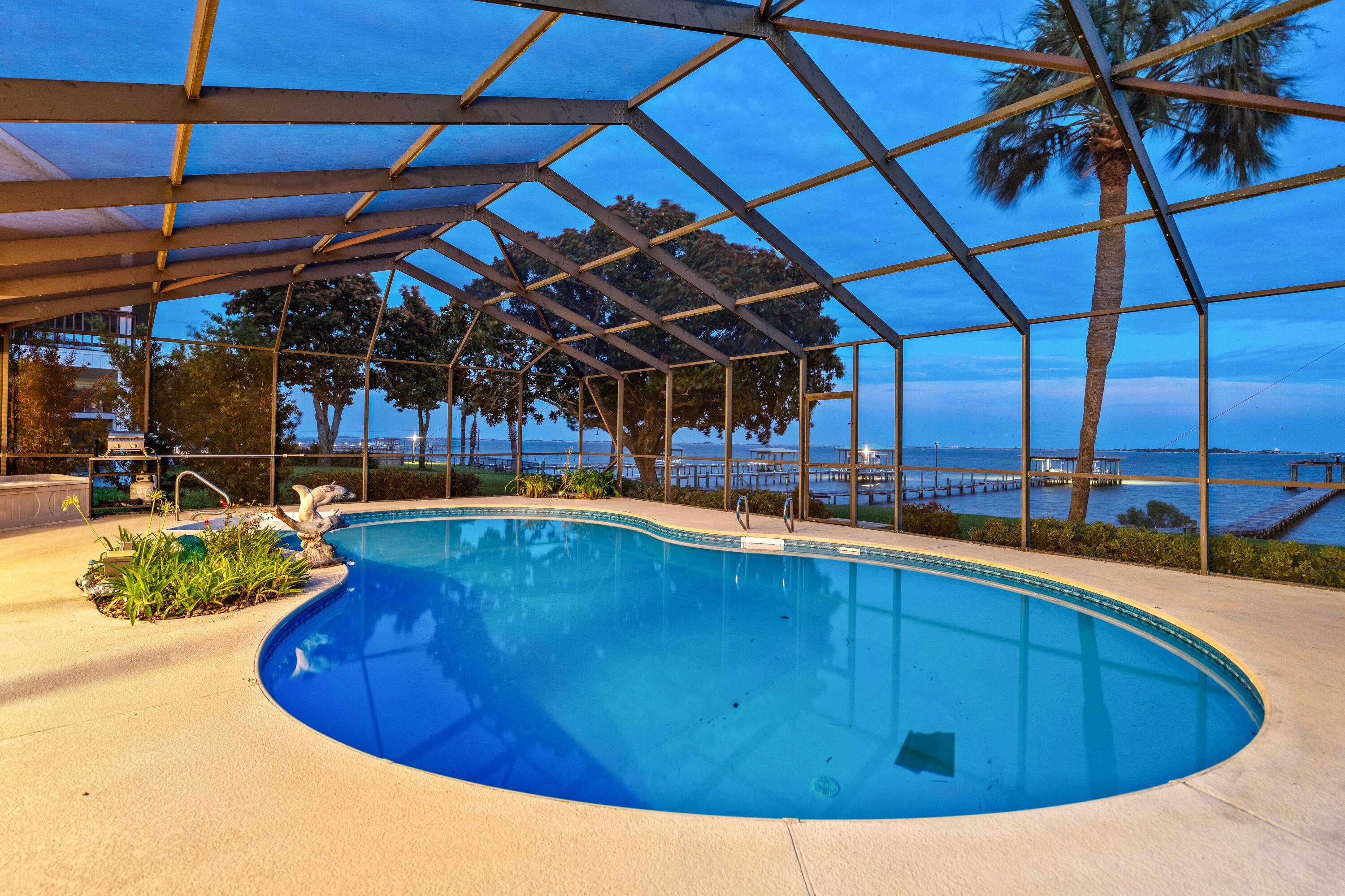 1901 Catamaran Drive Navarre FL 32566