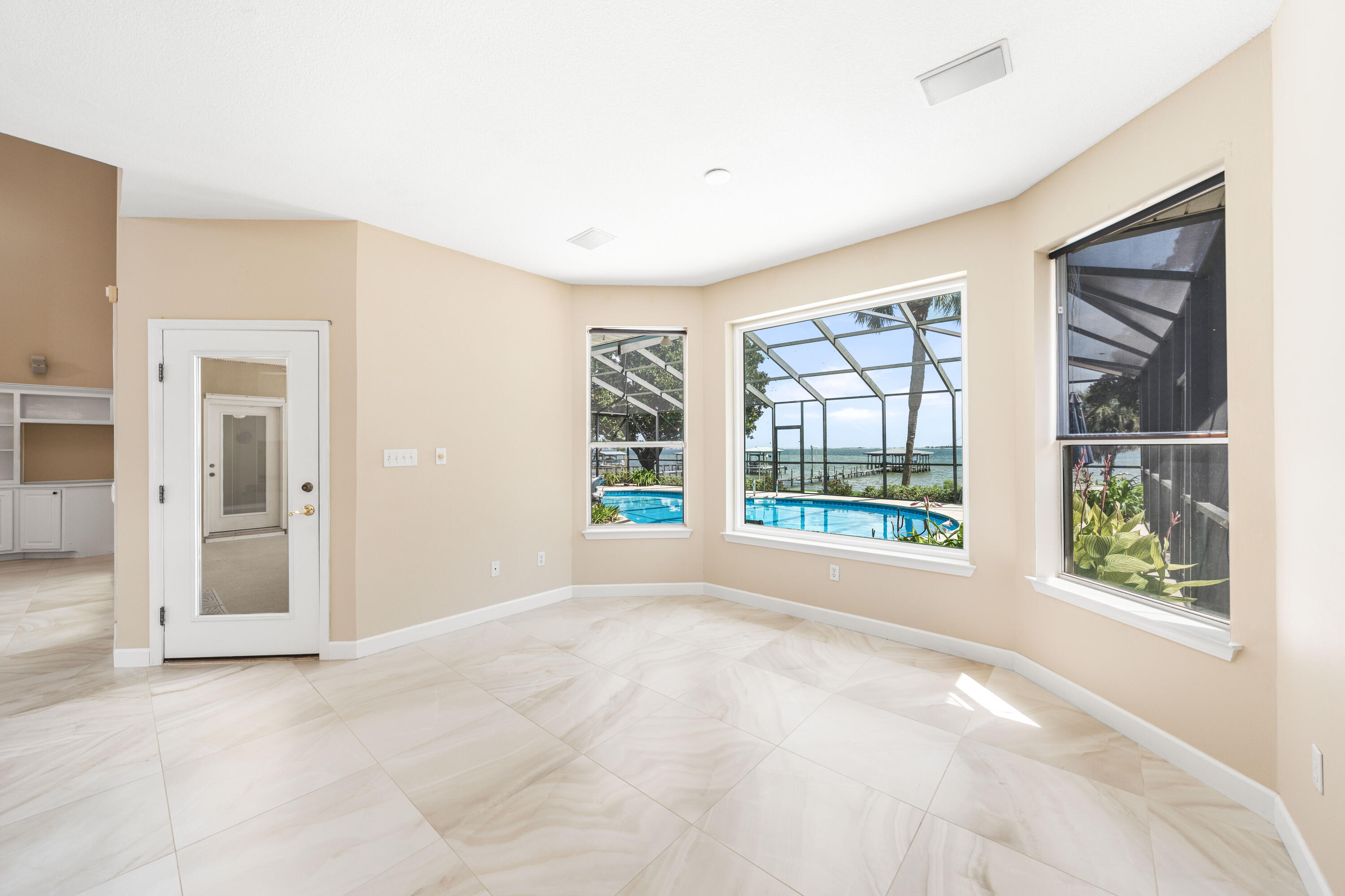 1901 Catamaran Drive Navarre FL 32566