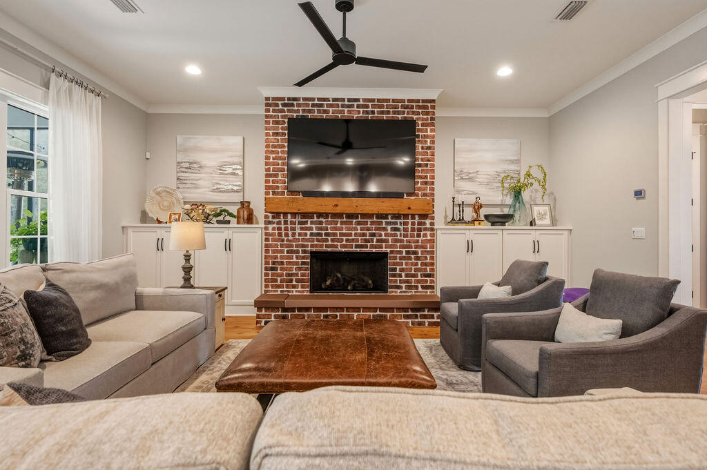 1156 Deer Moss Loop Niceville FL 32578