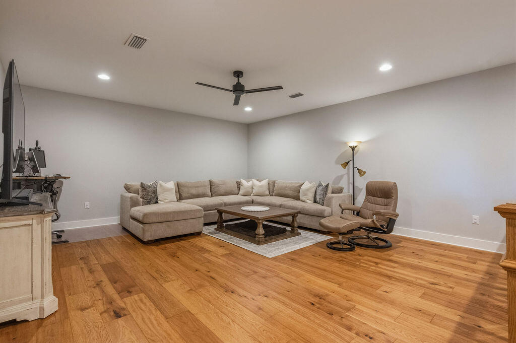 1156 Deer Moss Loop Niceville FL 32578
