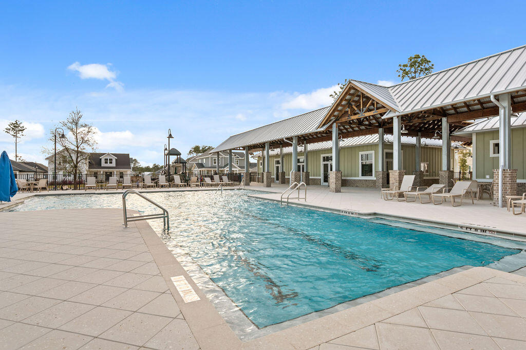 1156 Deer Moss Loop Niceville FL 32578