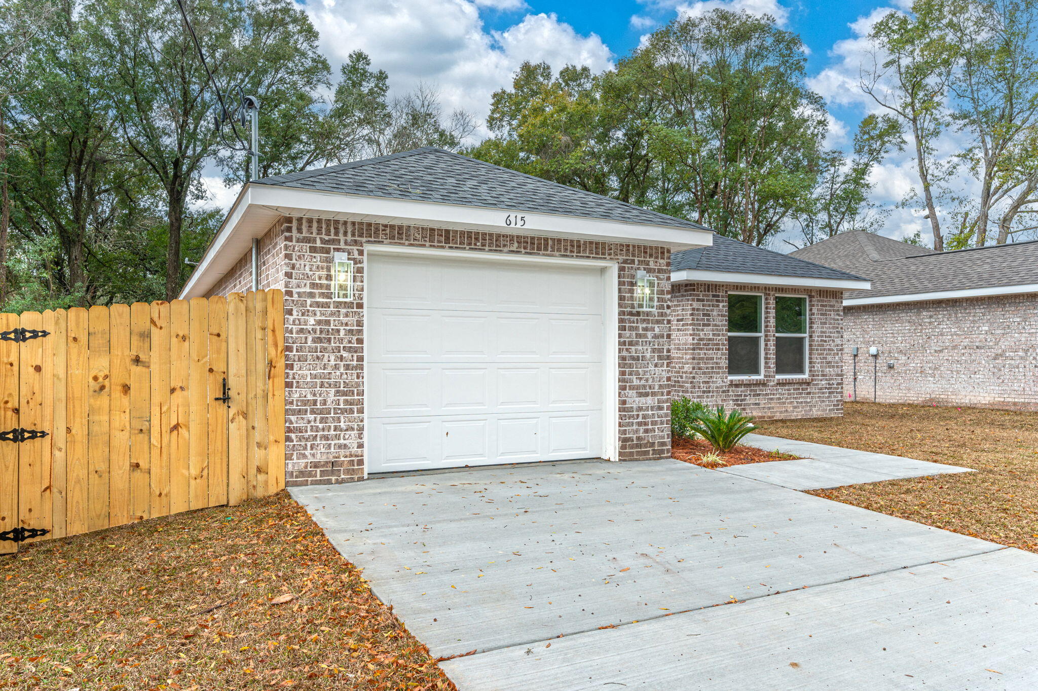 688 E Cobb Avenue Crestview FL 32539