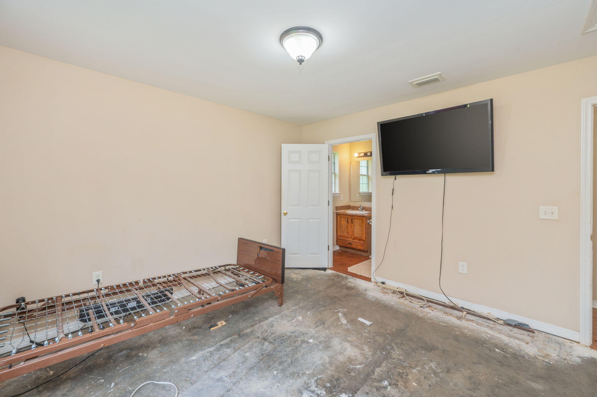 10406 Double R Ranch Road Holt FL 32564