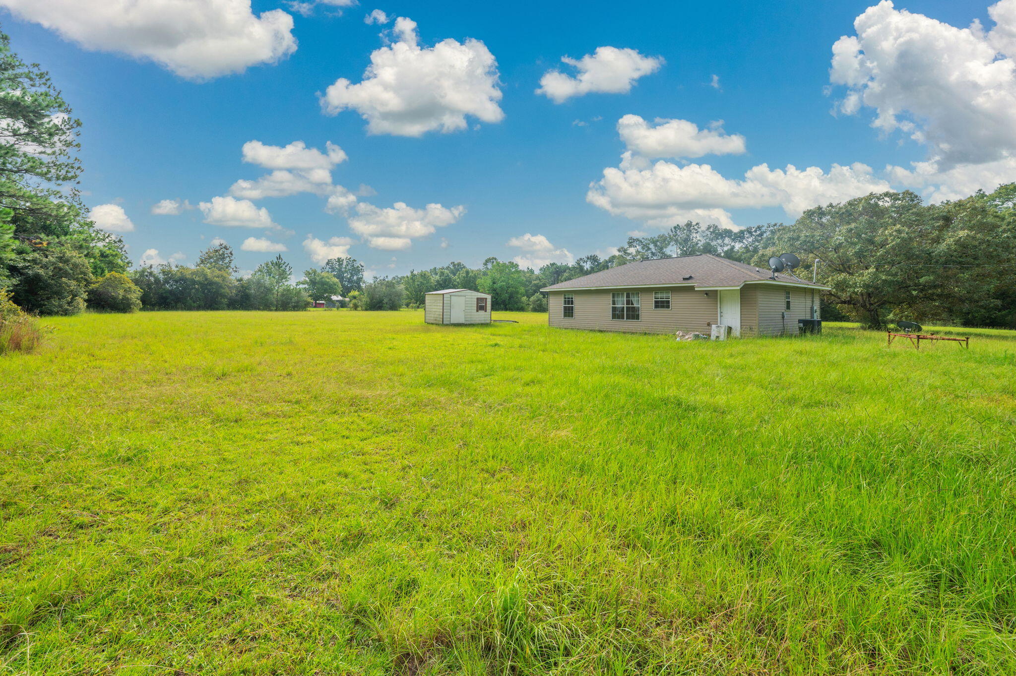 10406 Double R Ranch Road Holt FL 32564