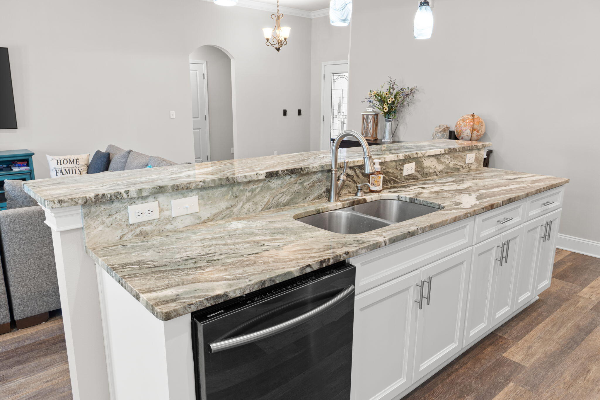 100 Castle Road Mary Esther FL 32569