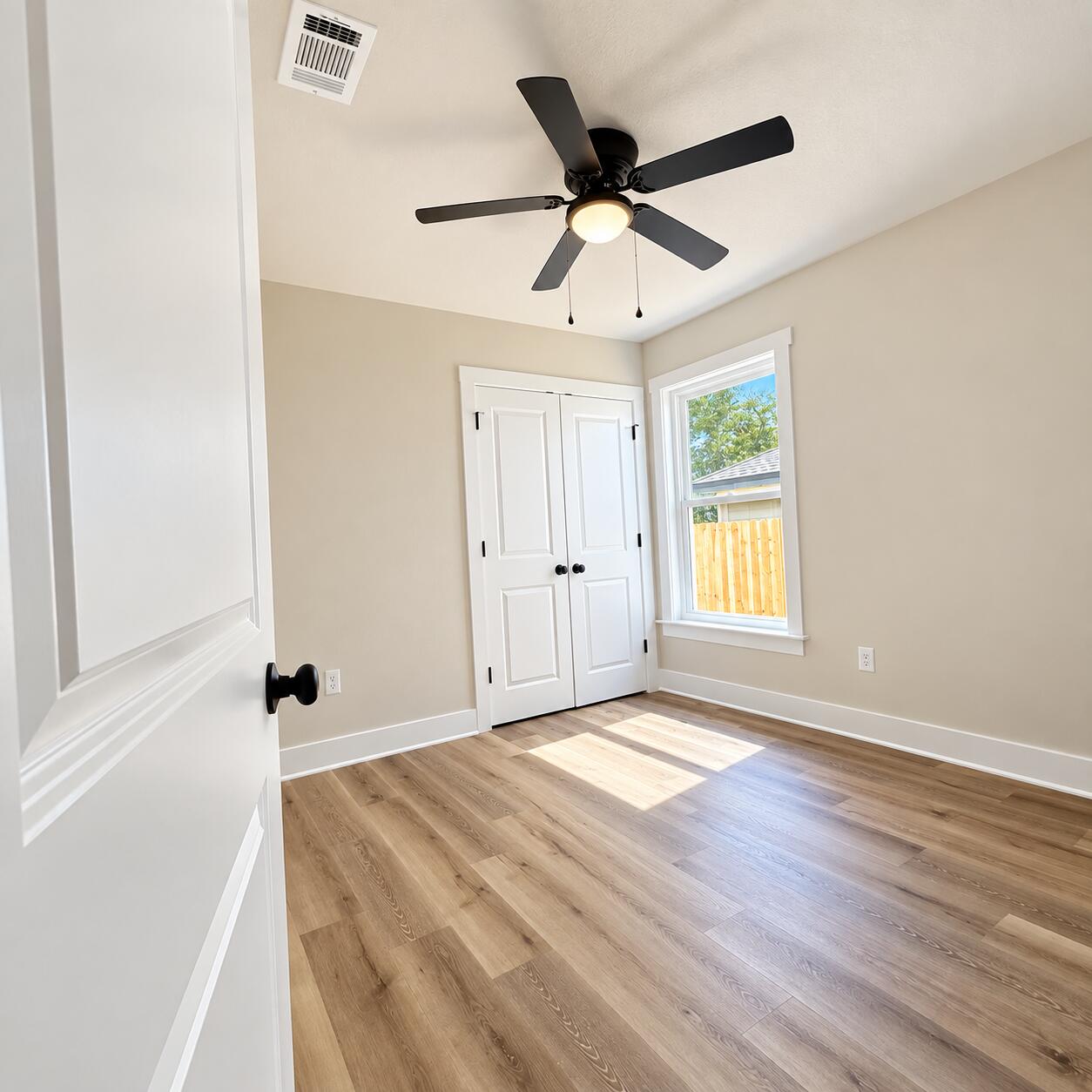 878 E Walnut Avenue Crestview FL 32539