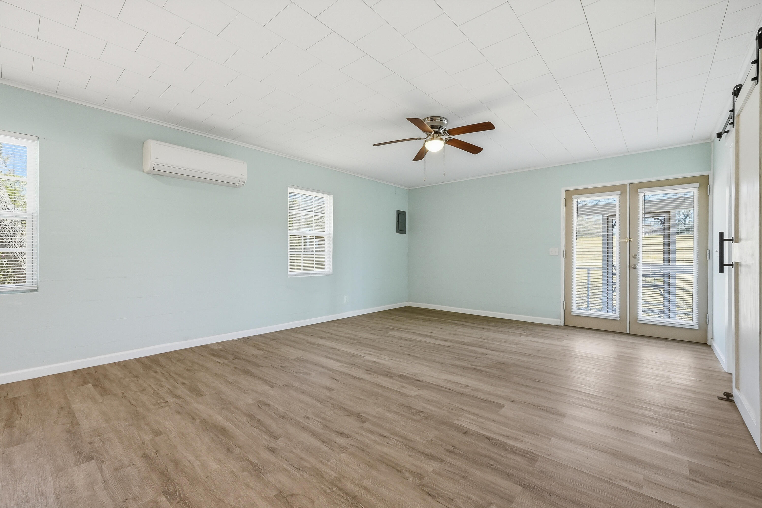 405 Range Line Street Bonifay FL 32425