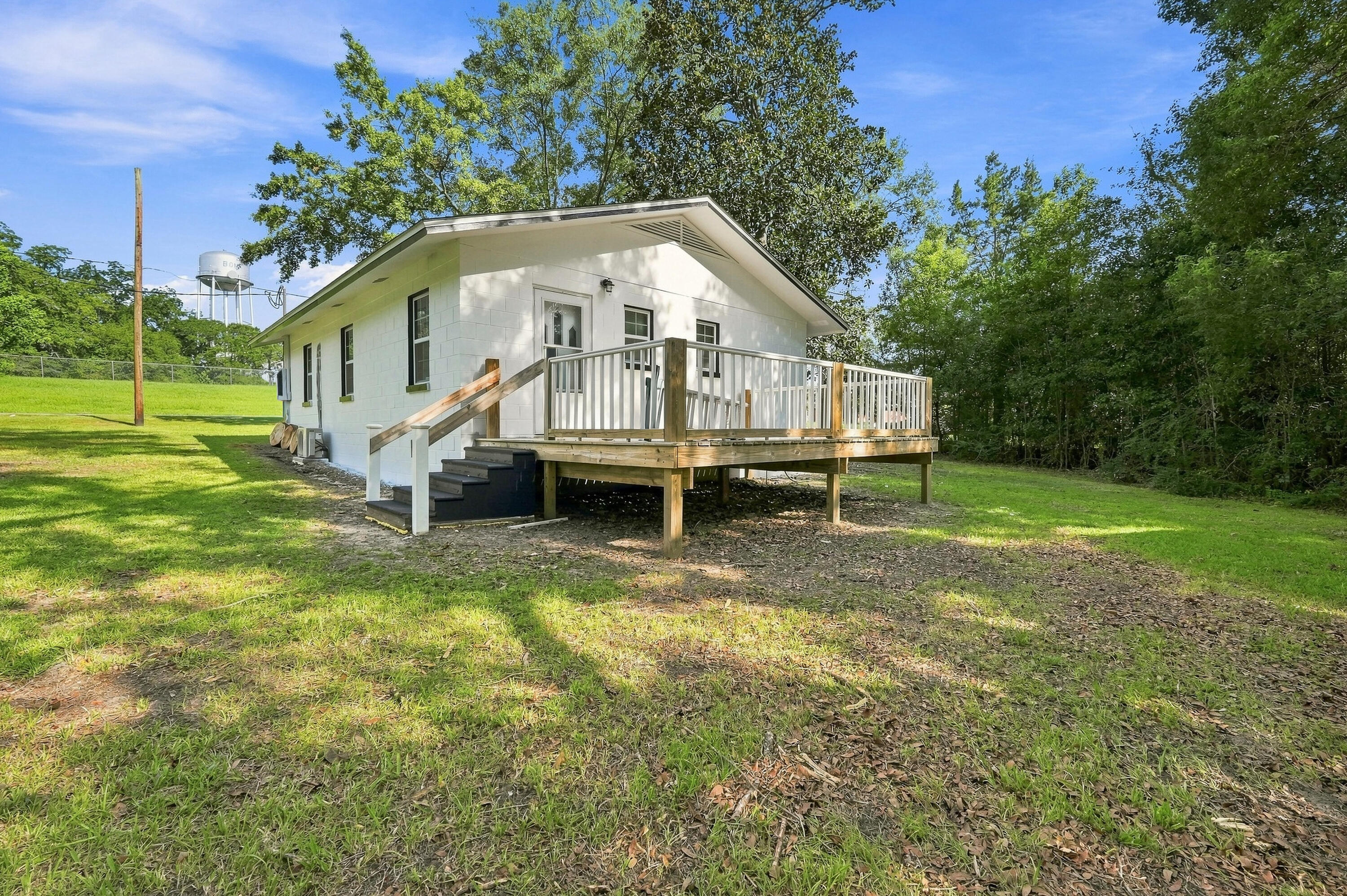 405 Range Line Street Bonifay FL 32425