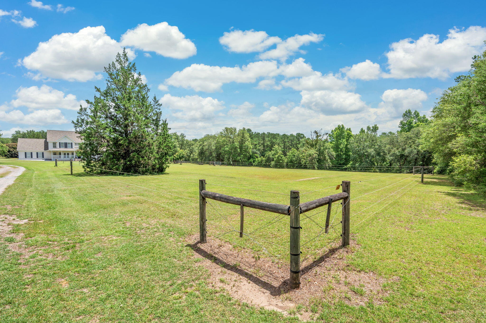 652 Tommy Eiland Road Baker FL 32531