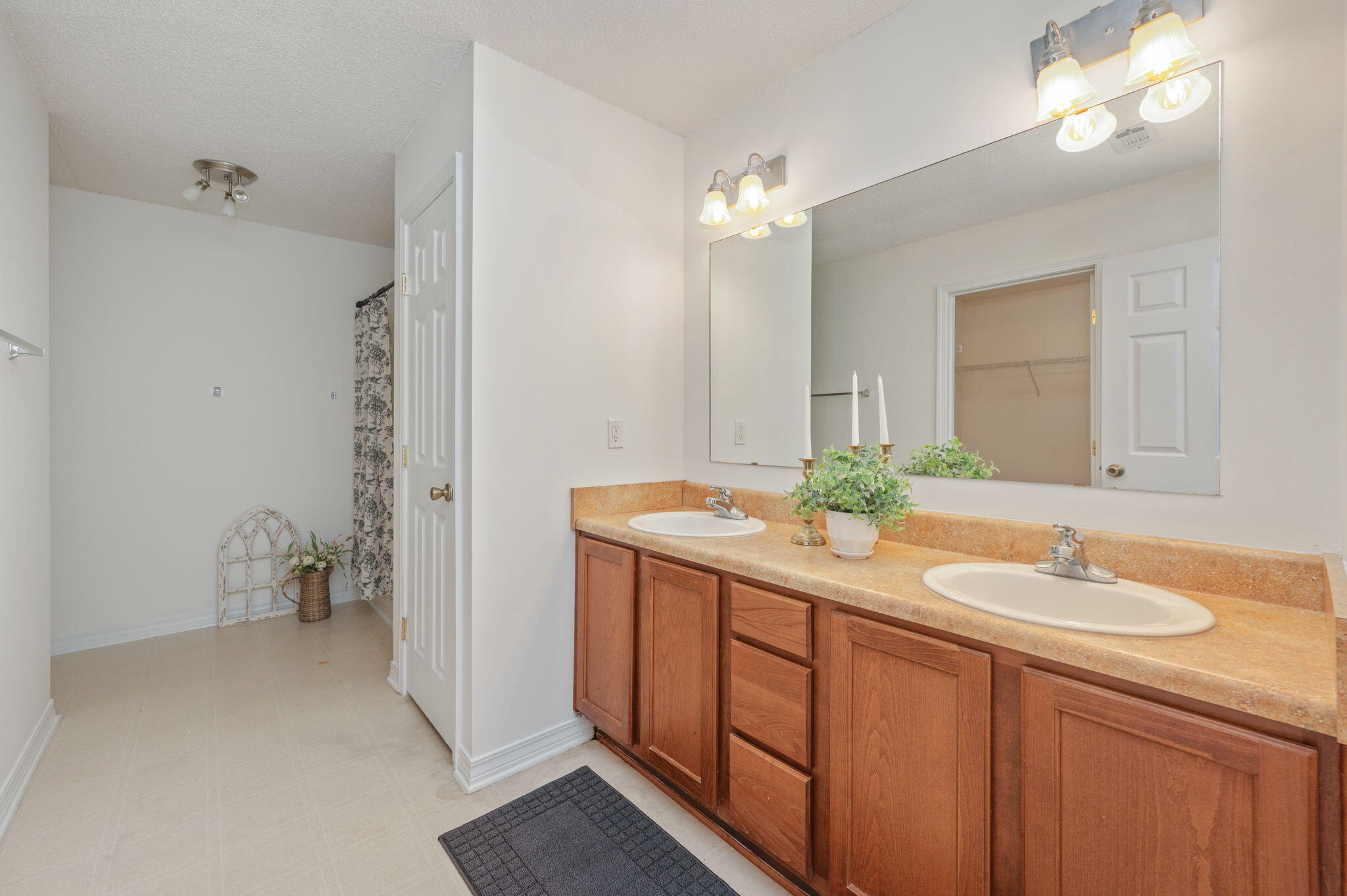 8180 Shooter Lane Laurel Hill FL 32567