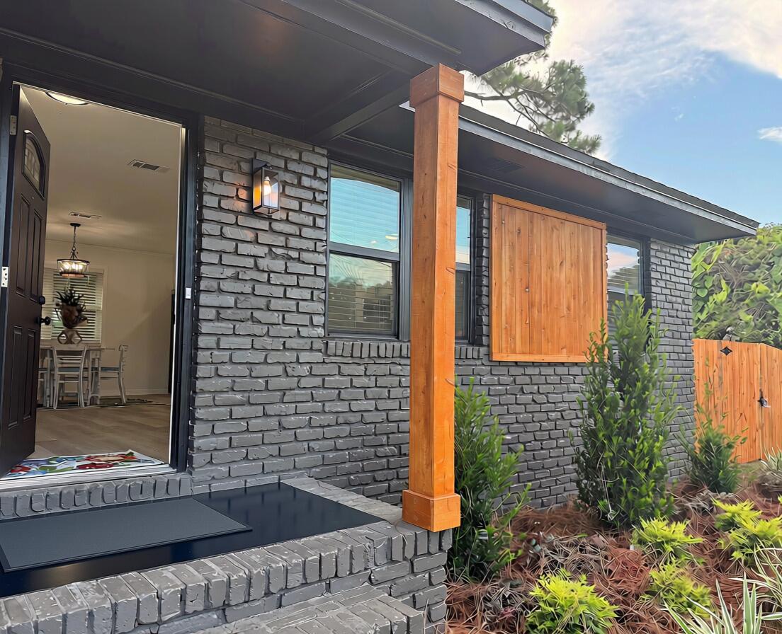 Fort Walton Beach FL, 27 SW Driftwood Parkway