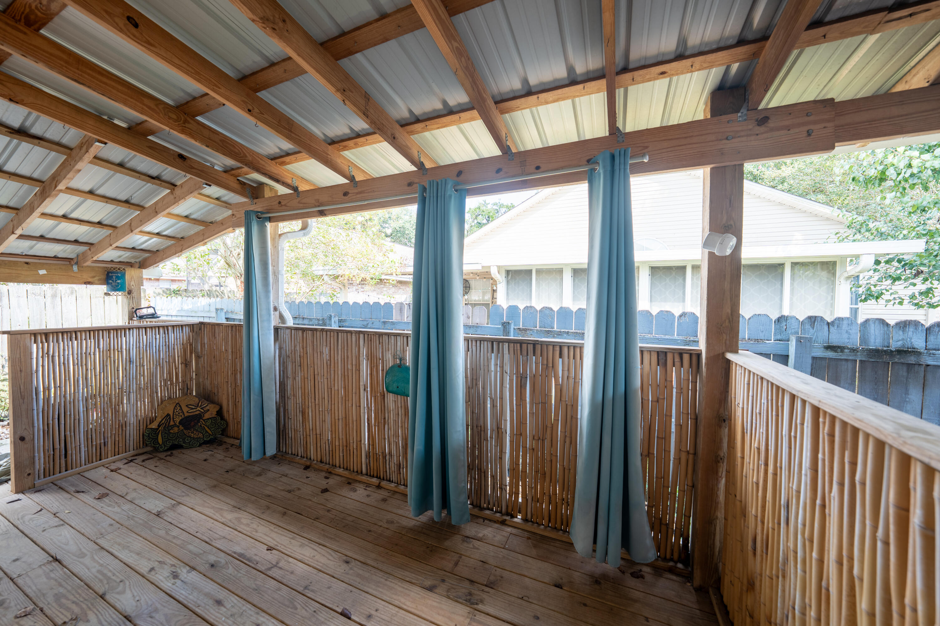 1739 Ivalea Circle Navarre FL 32566