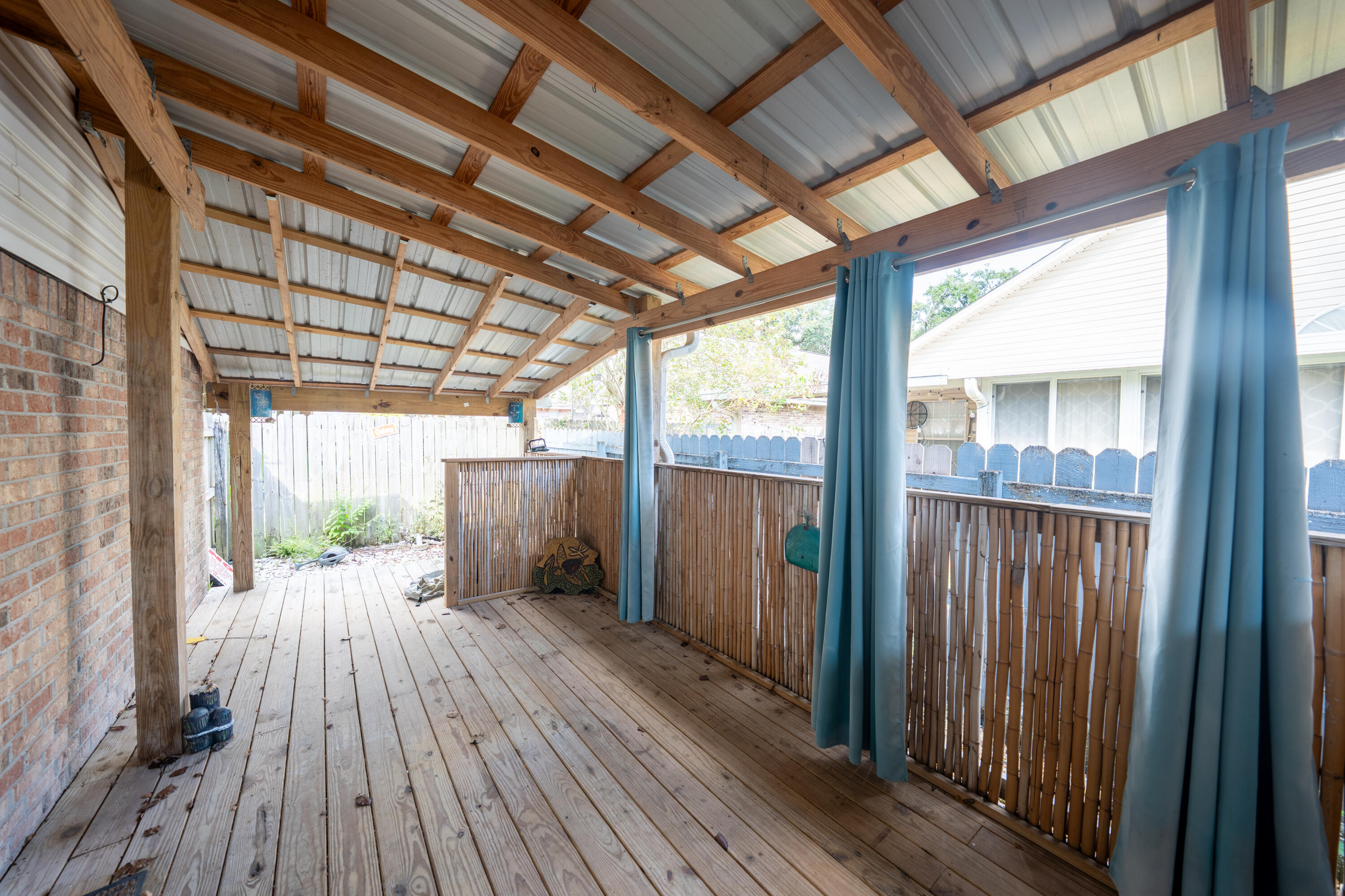 1739 Ivalea Circle Navarre FL 32566