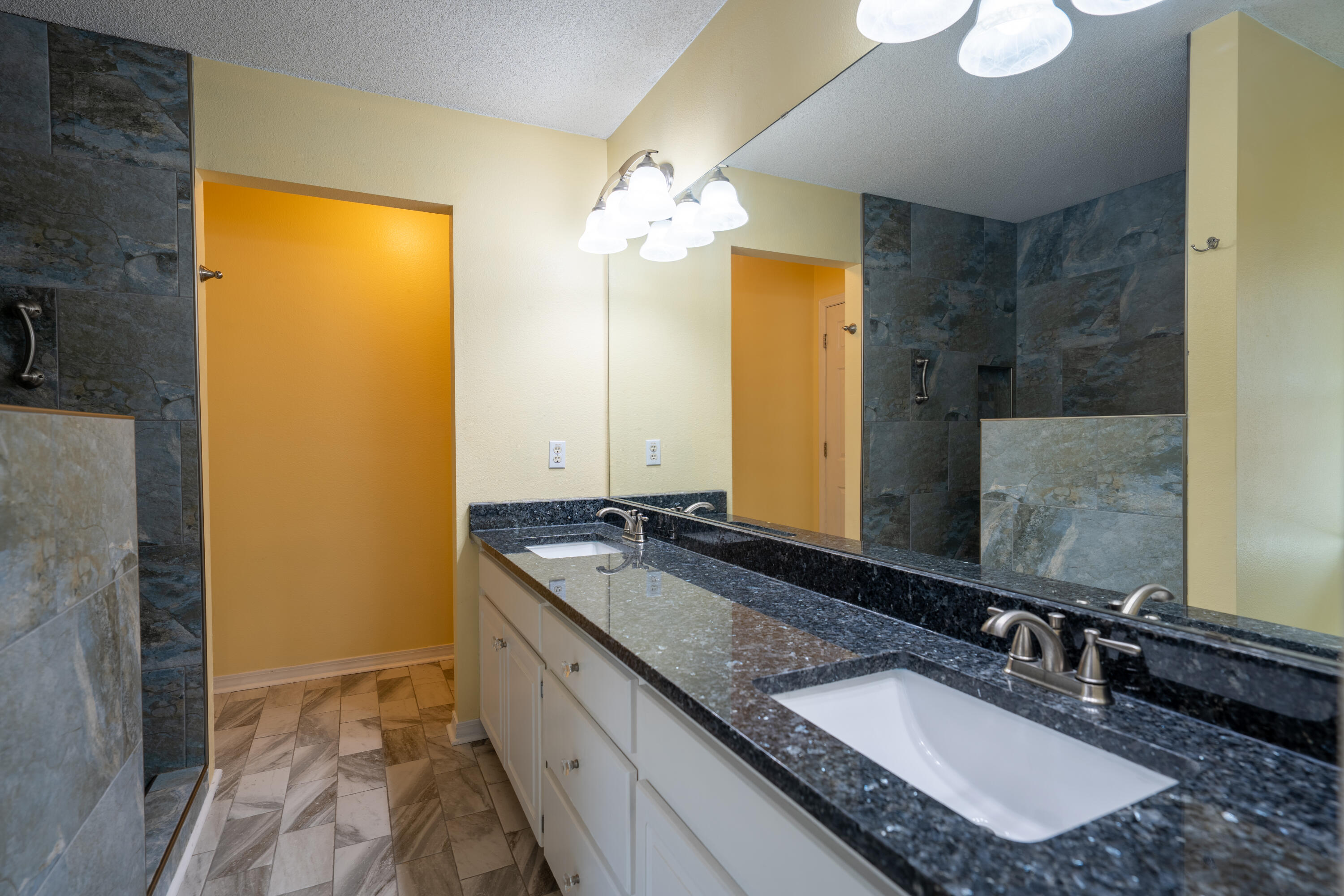1739 Ivalea Circle Navarre FL 32566