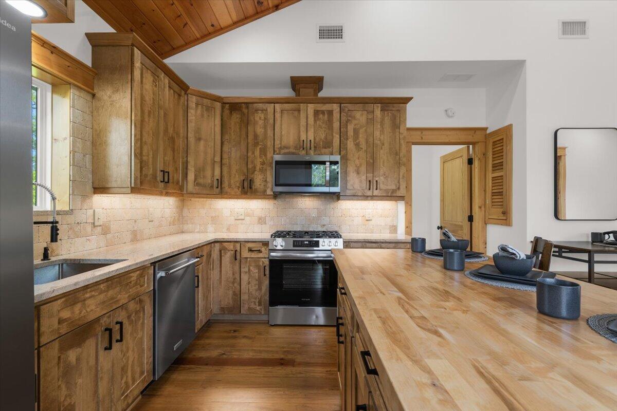 8536 Kingsley Place Navarre FL 32566