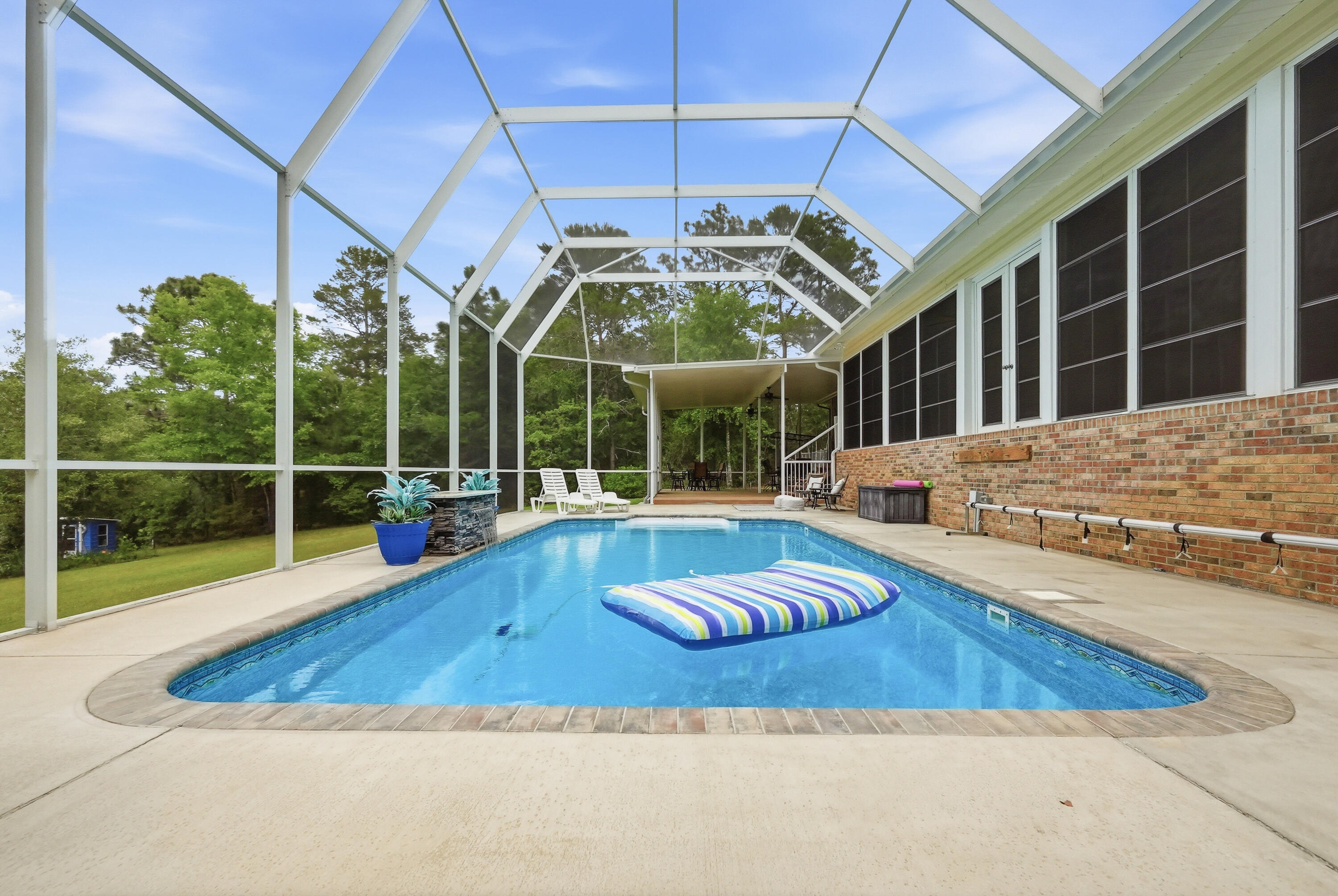 4063 Lakeview Drive Crestview FL 32539