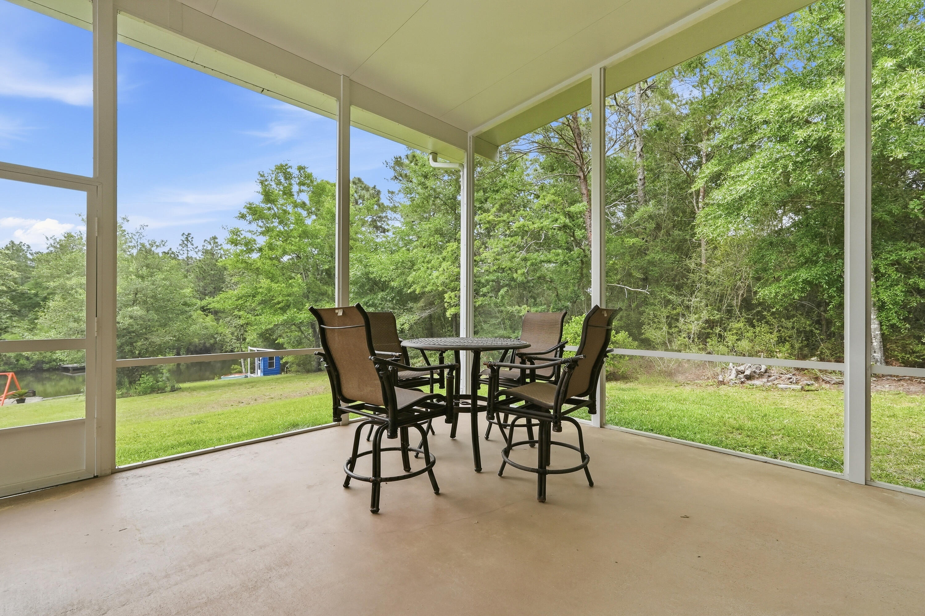 4063 Lakeview Drive Crestview FL 32539
