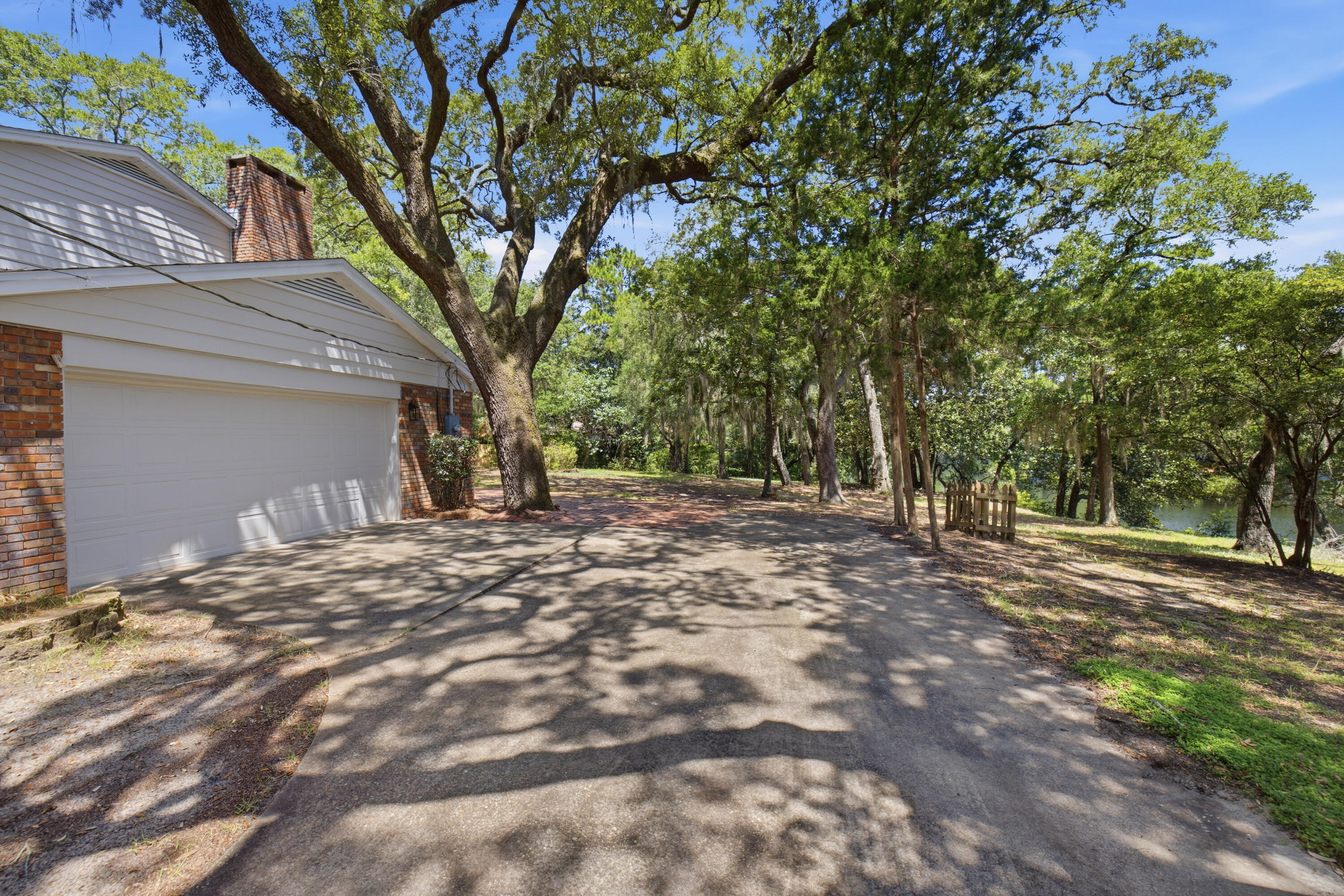 20 NW Sherwood Road Fort Walton Beach FL 32547