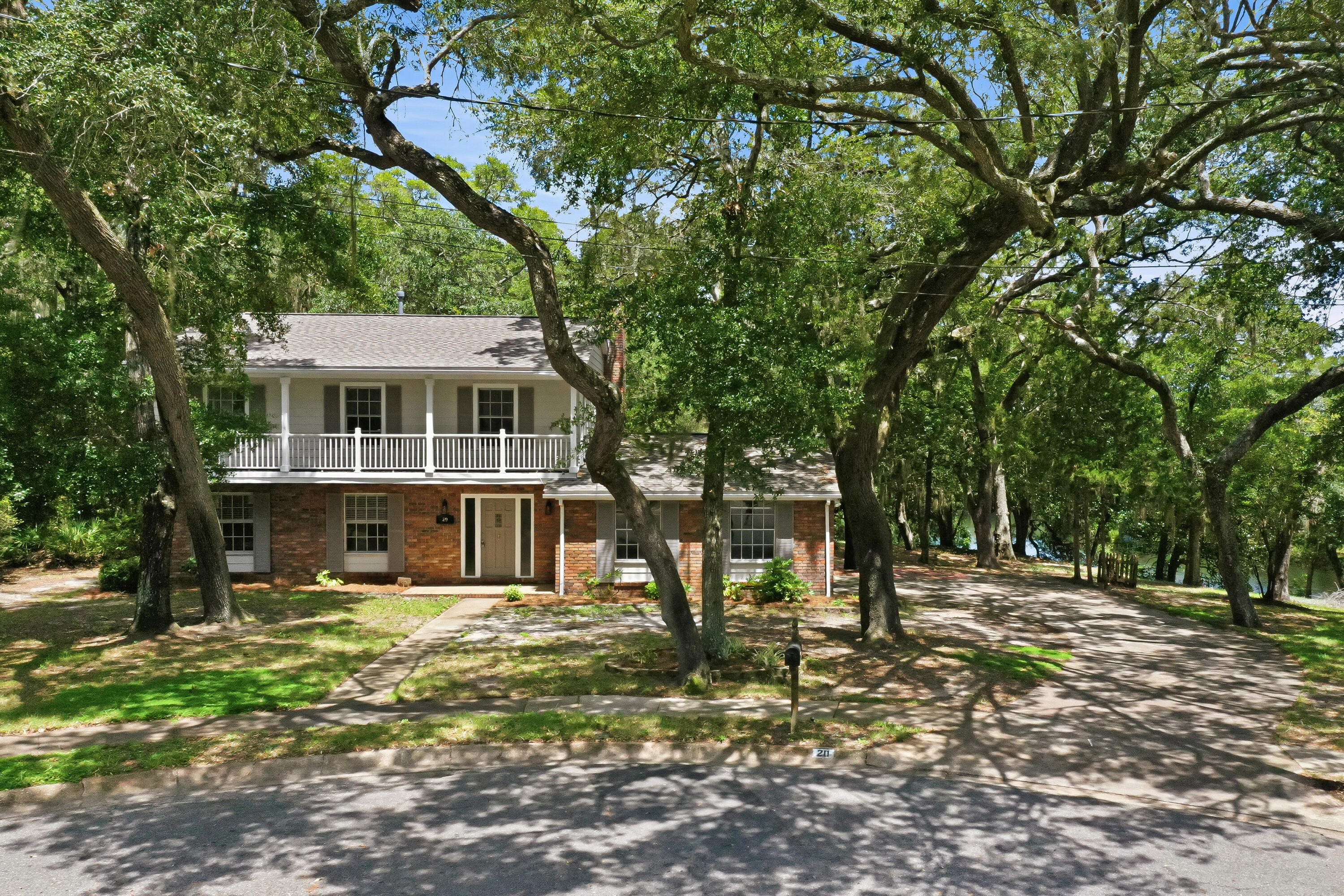20 NW Sherwood Road Fort Walton Beach FL 32547