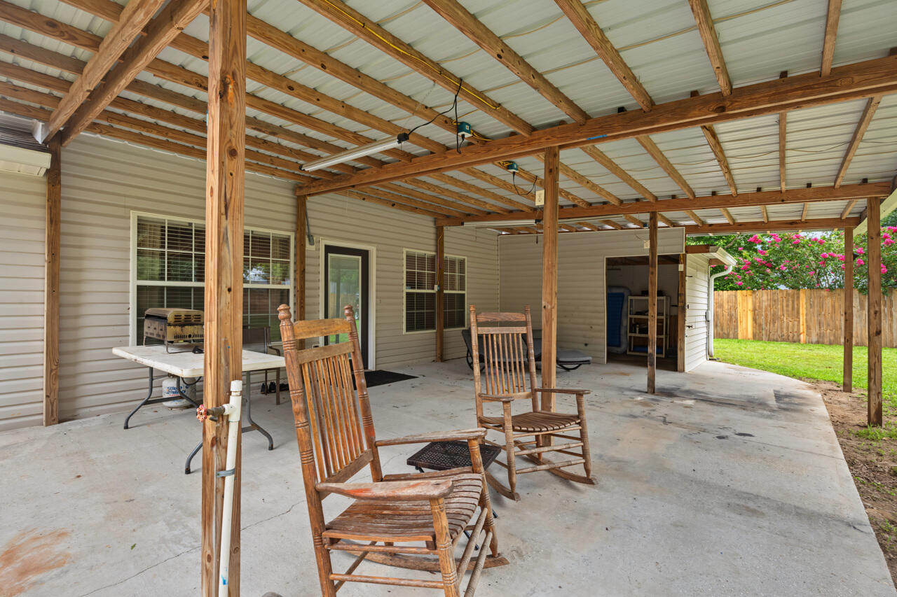 6107 Old Hickory Road Crestview FL 32539