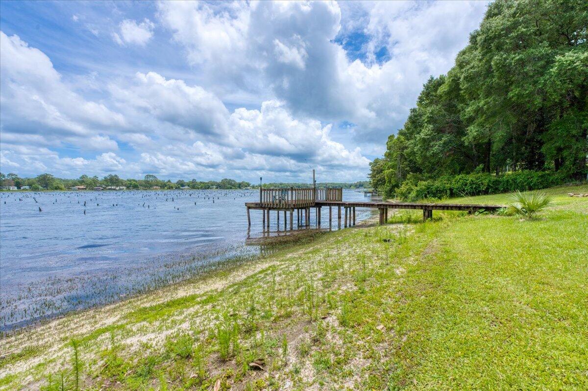 79 Kings Lake Boulevard Defuniak Springs FL 32433