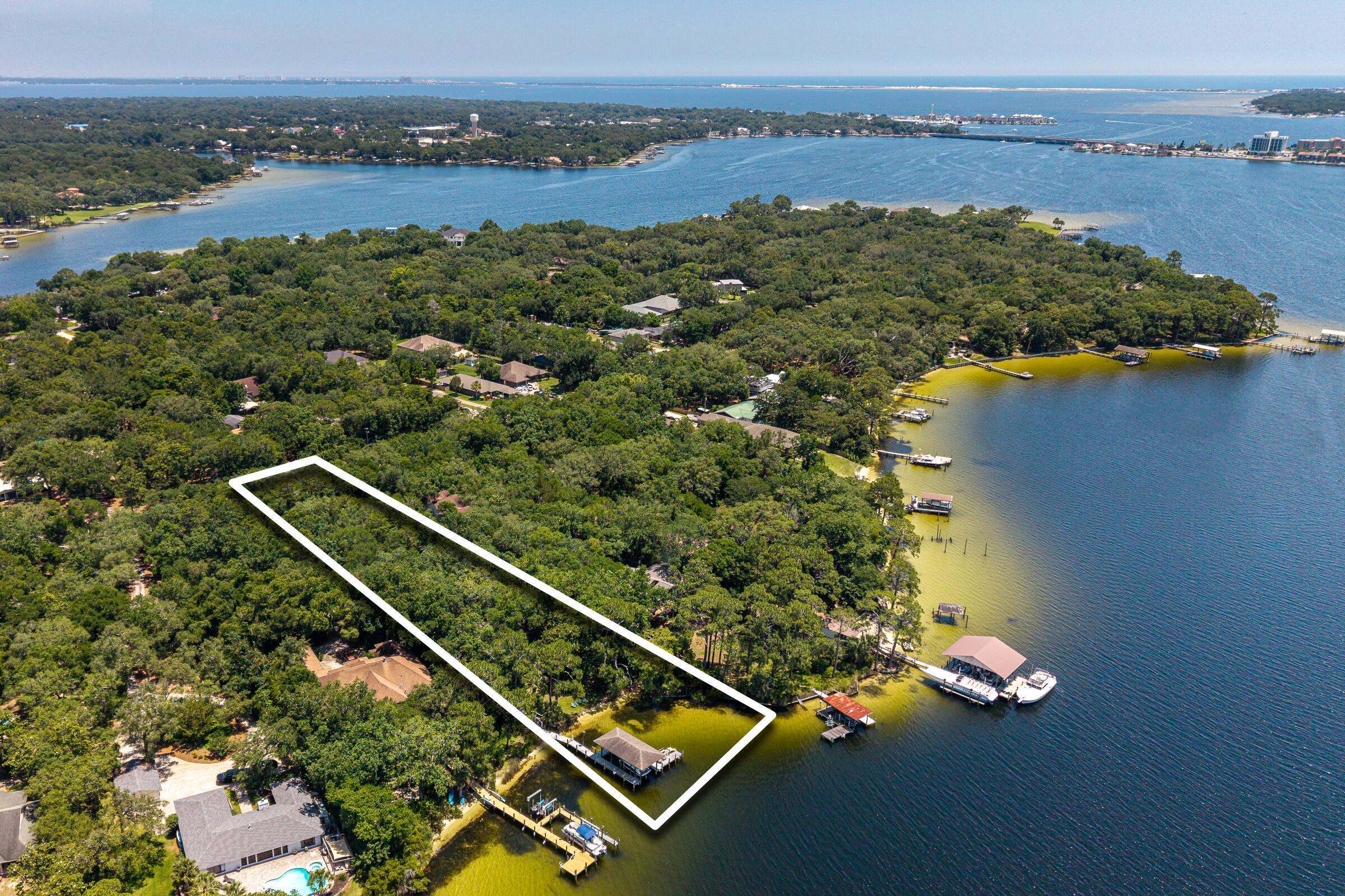 31 Warwick Drive Shalimar FL 32579