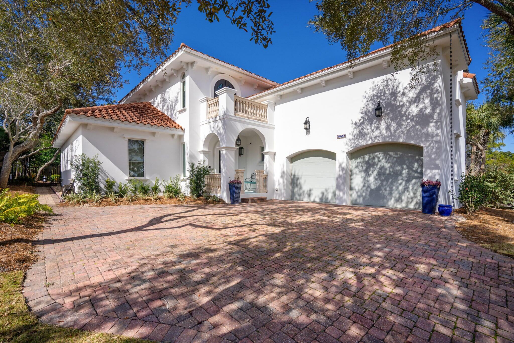 100 Vista Bluffs Destin FL 32541