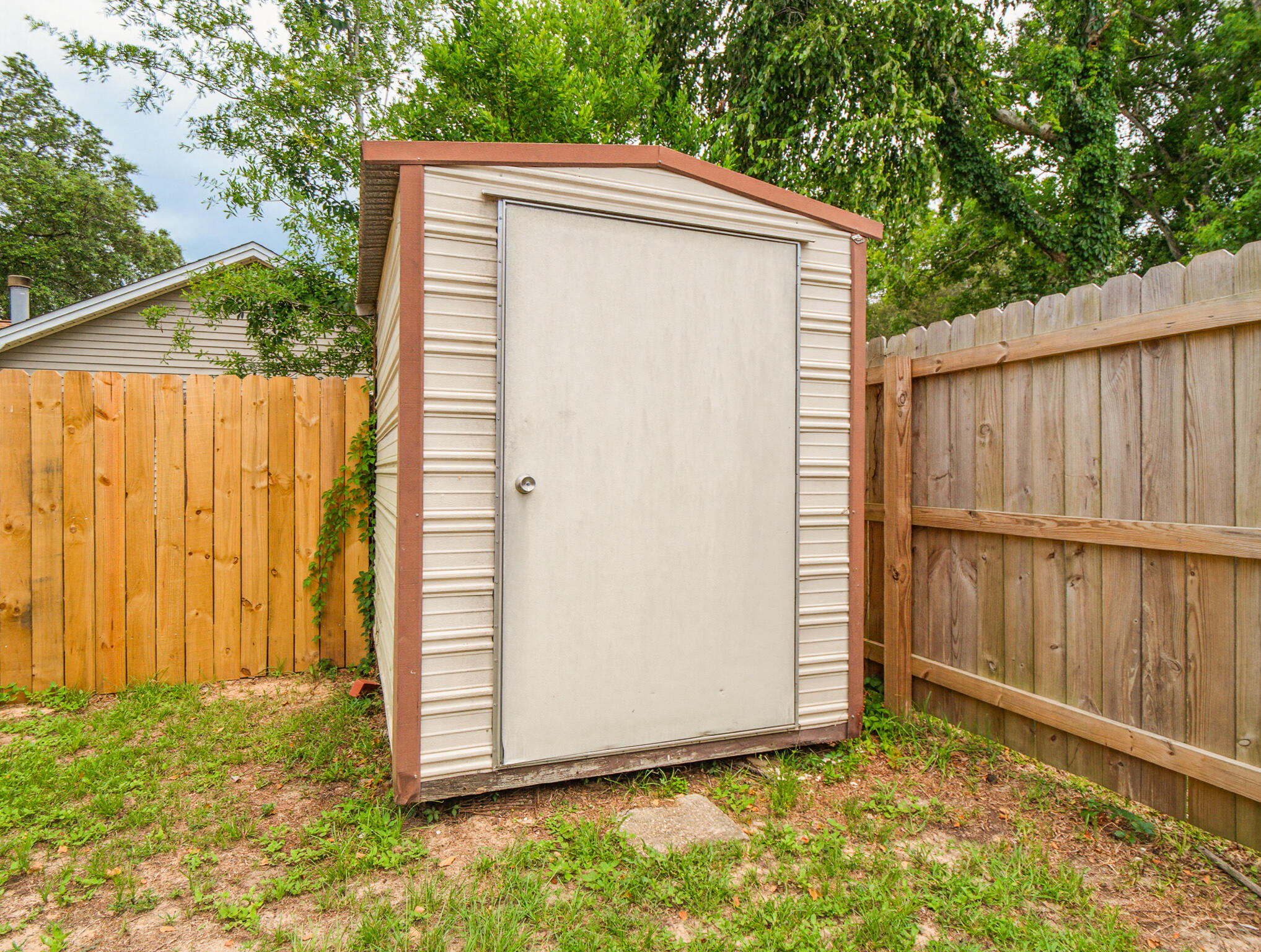 1565 Meadowbrook Court Niceville FL 32578
