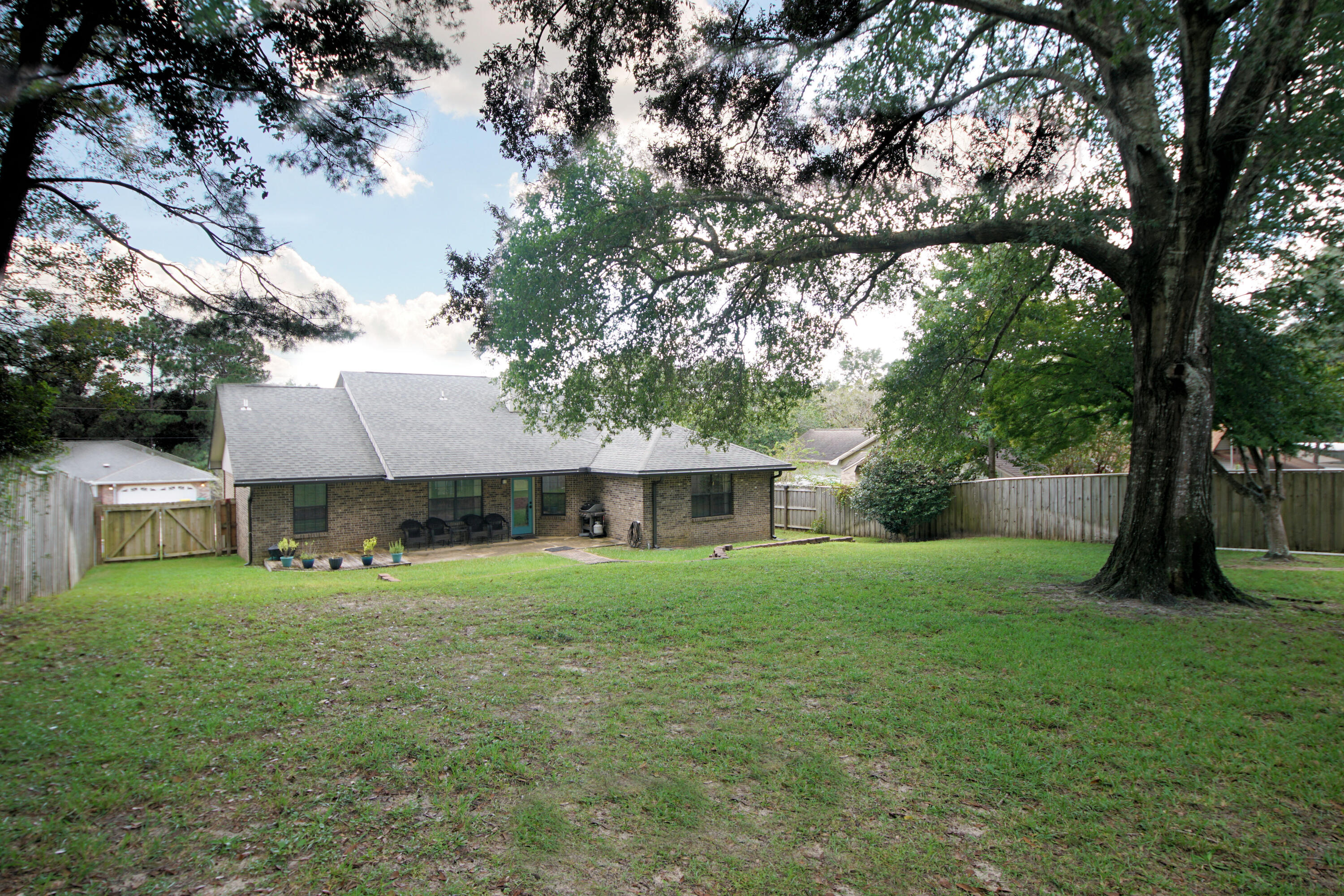 221 Karen Court Niceville FL 32578