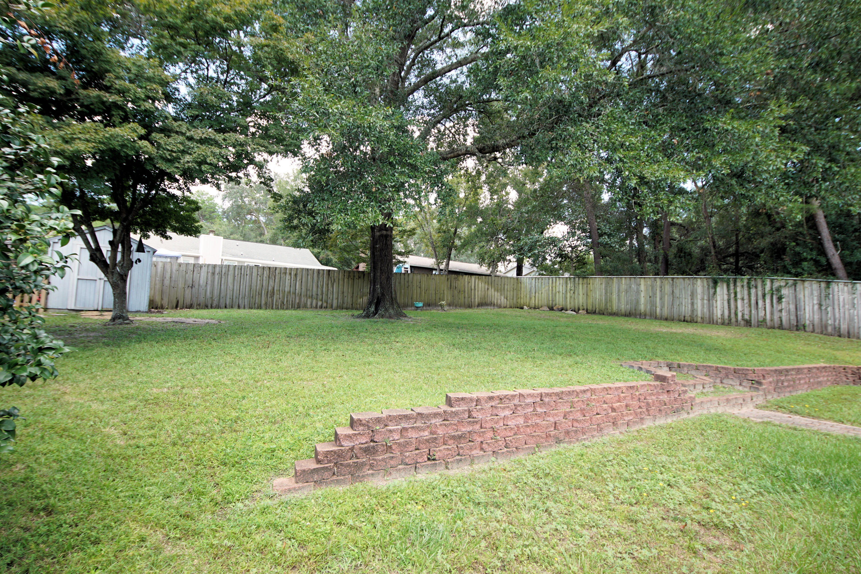 221 Karen Court Niceville FL 32578