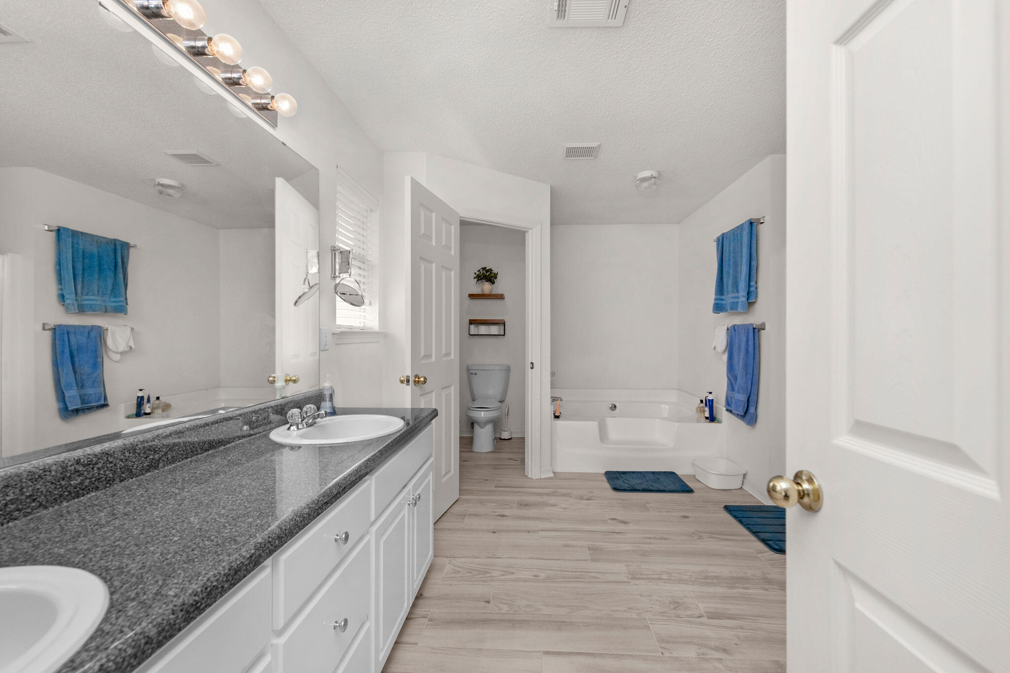 8120 Hartington Drive Navarre FL 32566