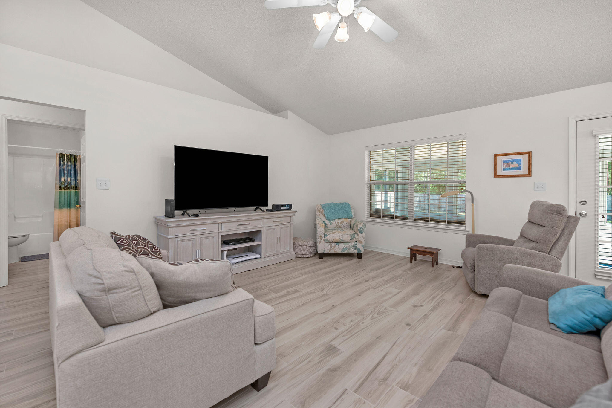 8120 Hartington Drive Navarre FL 32566