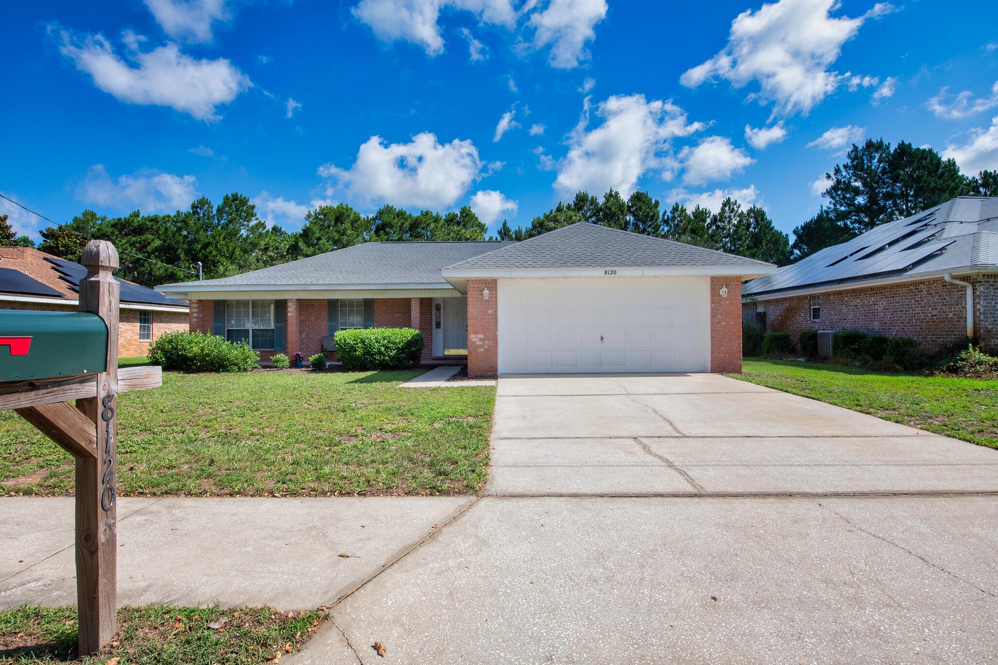 8120 Hartington Drive Navarre FL 32566