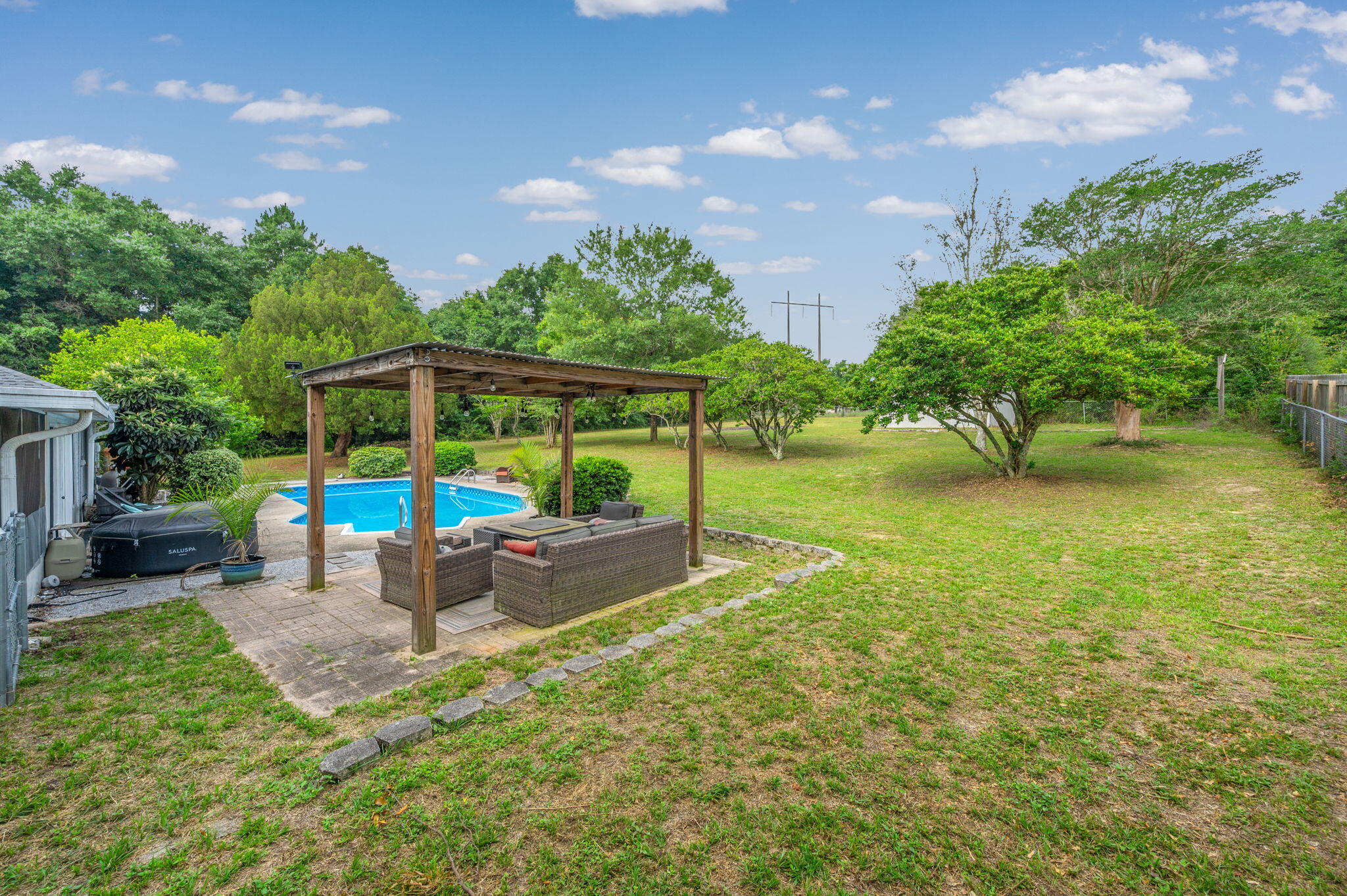 114 Oakcrest Drive Crestview FL 32539