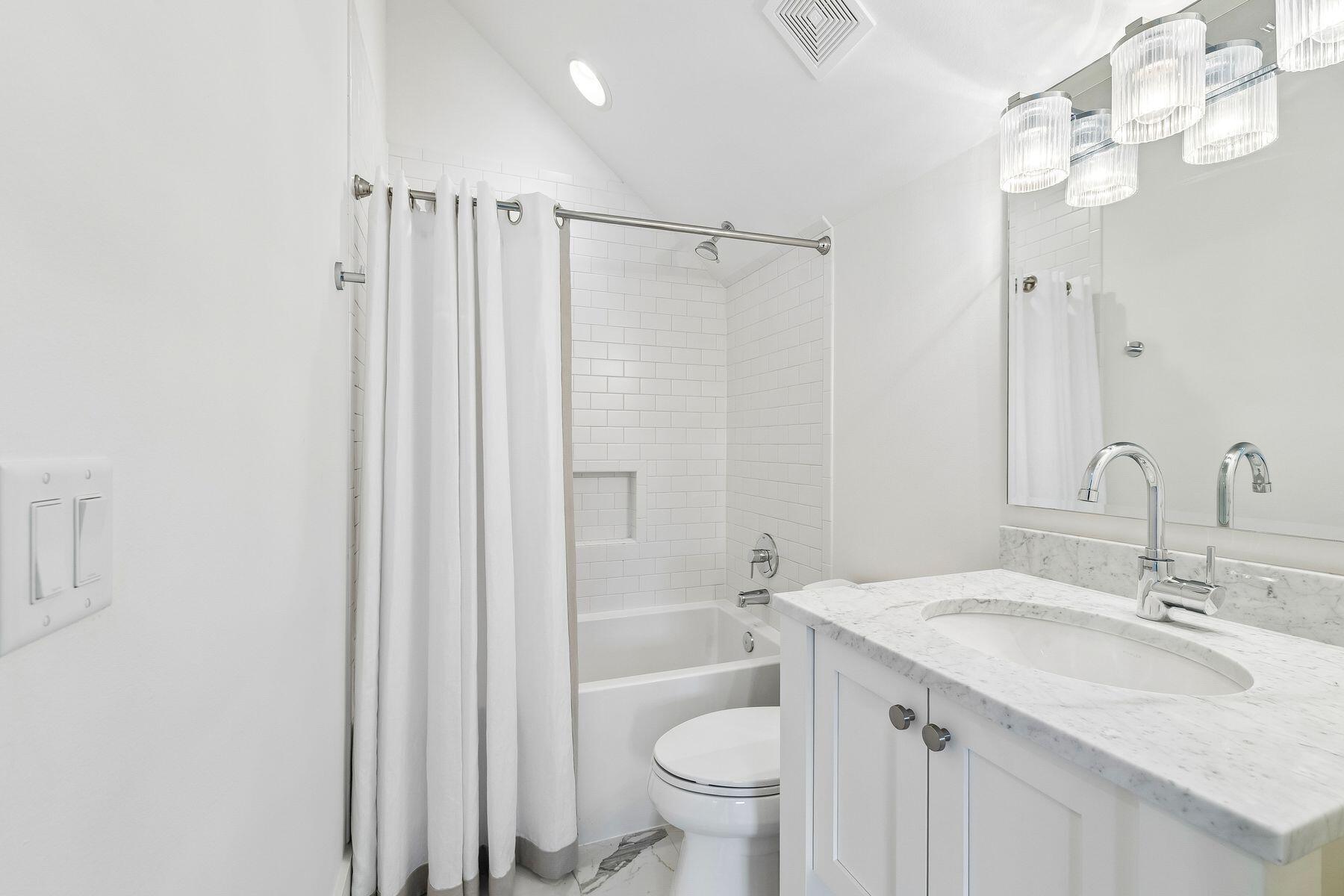 168 N Splash Drive Watersound FL 32461