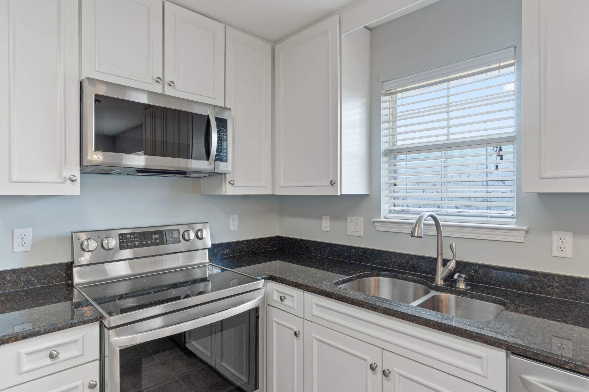 2704 Creeks Edge Lane Navarre FL 32566