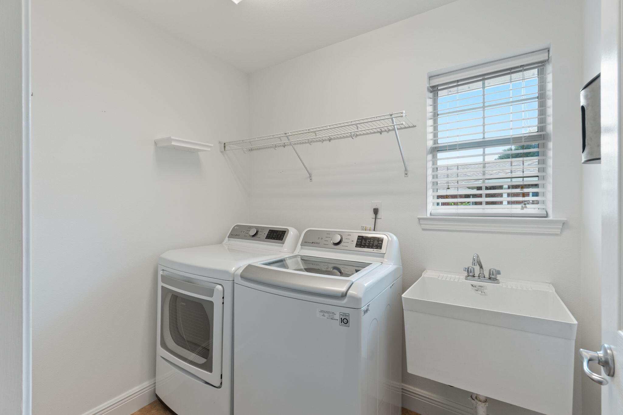 2704 Creeks Edge Lane Navarre FL 32566