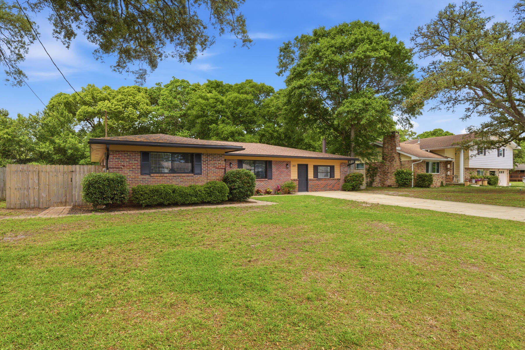 215 NW Sotir Street Fort Walton Beach FL 32548