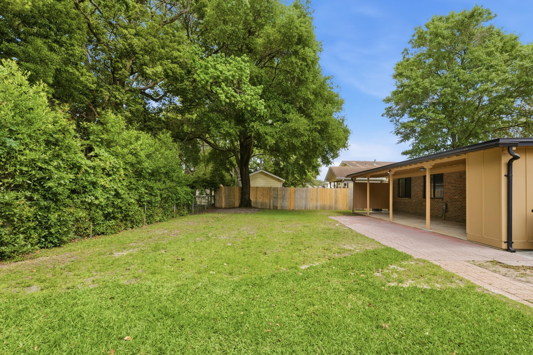 215 NW Sotir Street Fort Walton Beach FL 32548